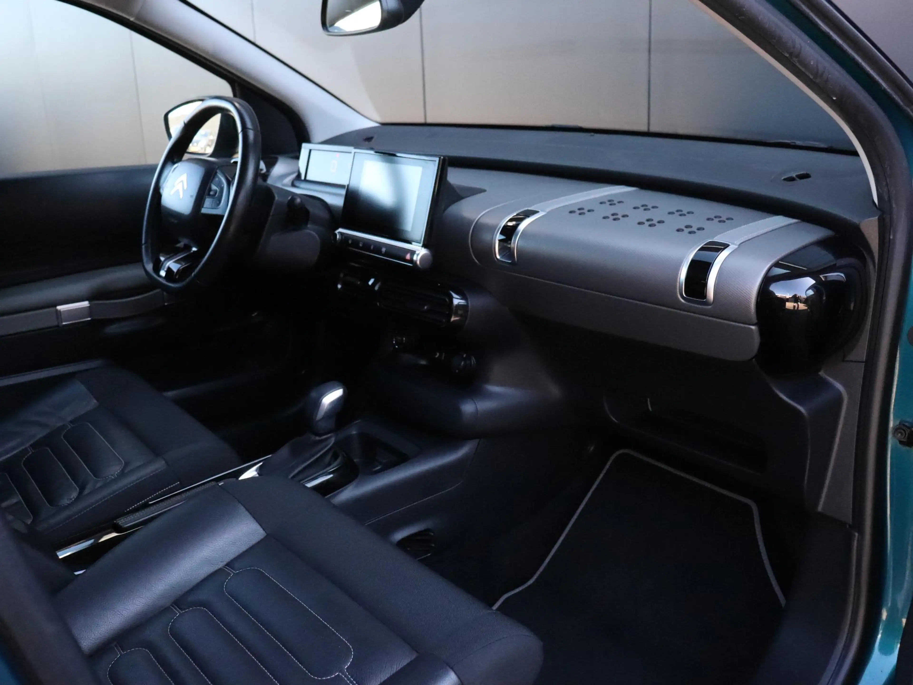 Citroen C4 Cactus 1.2 PureTech Shine | AUT. | LEDER | TREKHAAK | PAN — photo 23