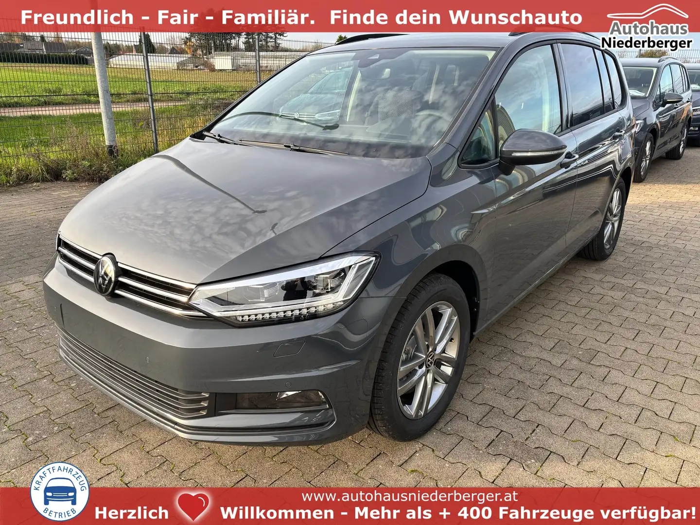 Volkswagen Touran Limited 1.5 TSI 150 PS, 17" Alu, GRAU-Metallic,... Grau - 1