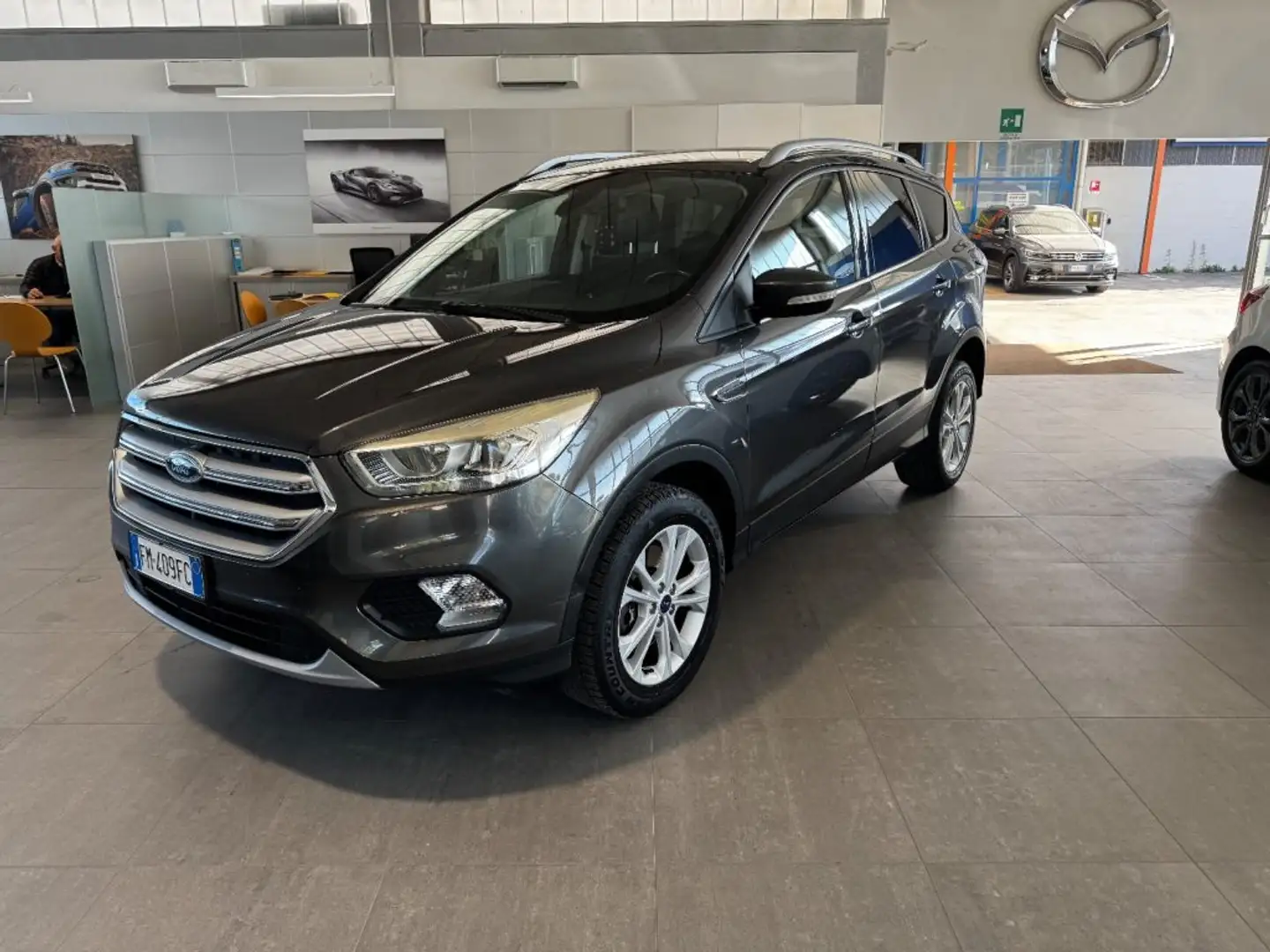 Ford Kuga 1.5 TDCI 120 CV S&S 2WD Titanium Gris - 1