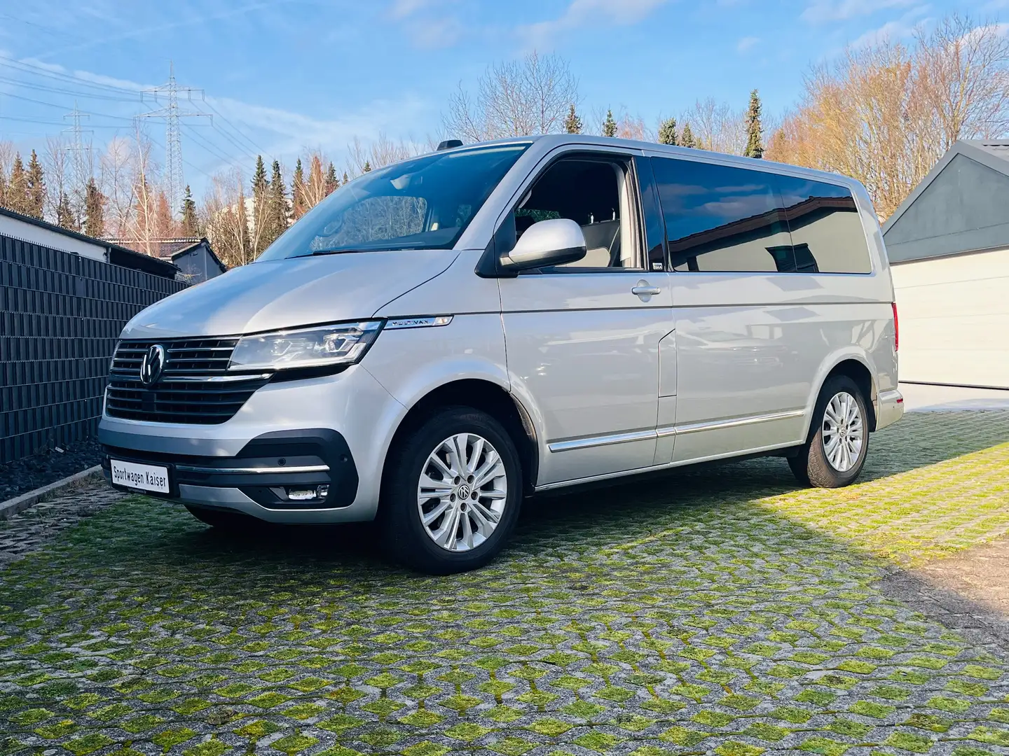Volkswagen T6.1 Multivan Multivan Generation Six*Navi*DSG*7-Sitzer*Klima* Gris - 1
