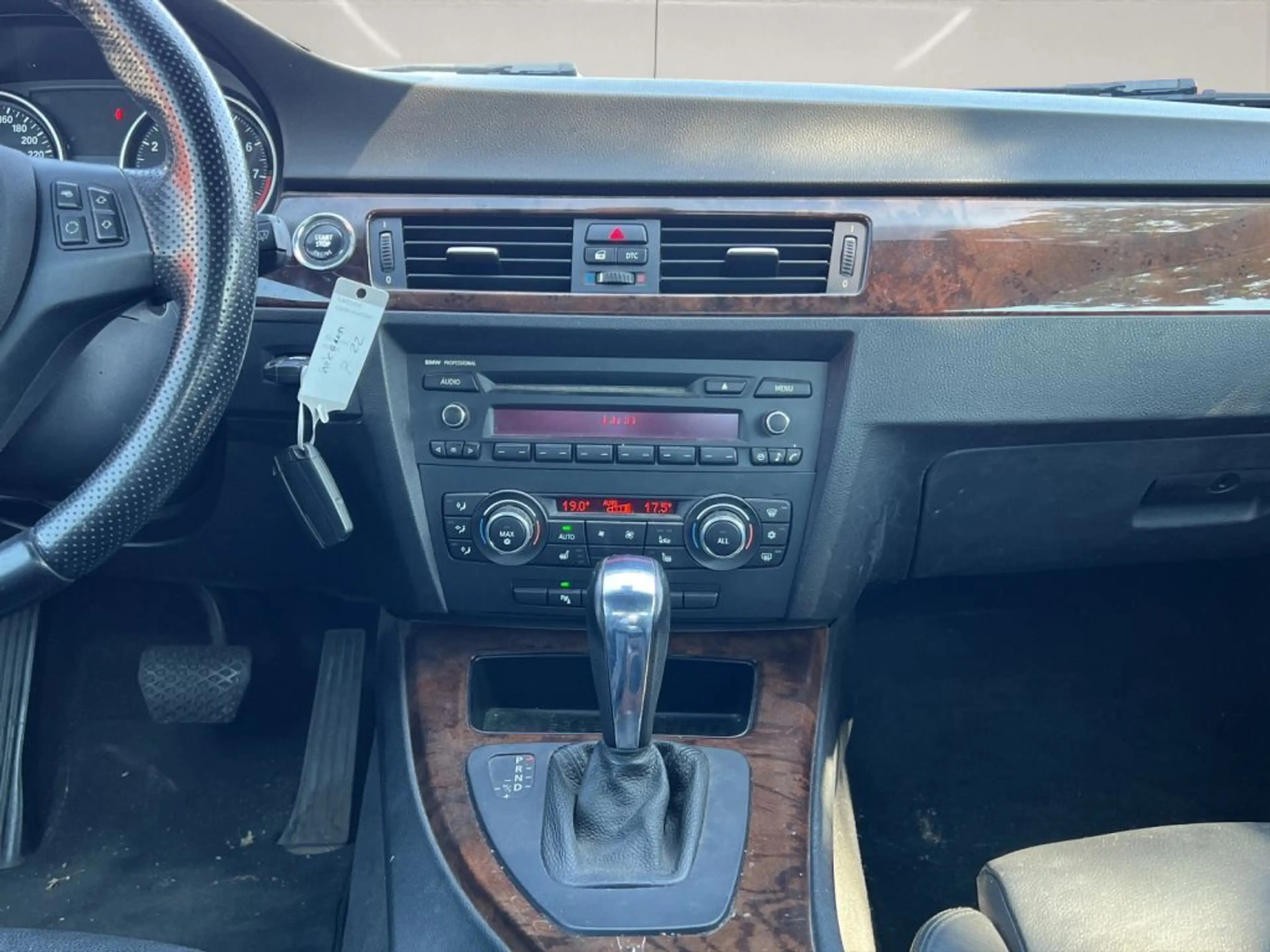 BMW 325 i Cabrio Aut. +EXPORT+LEDER+PDC+SHZ+KLIMAAUTO — photo 11