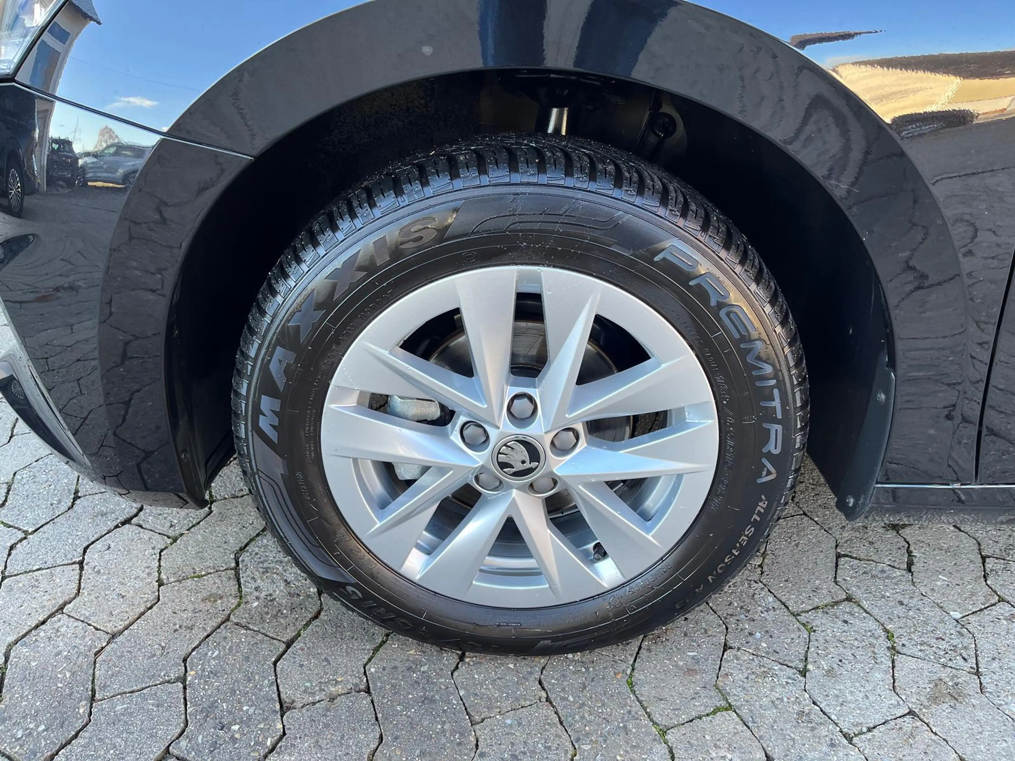 Skoda Fabia Selection 1.0 TSI LED NAVI ACC PDC KAMERA — photo 3