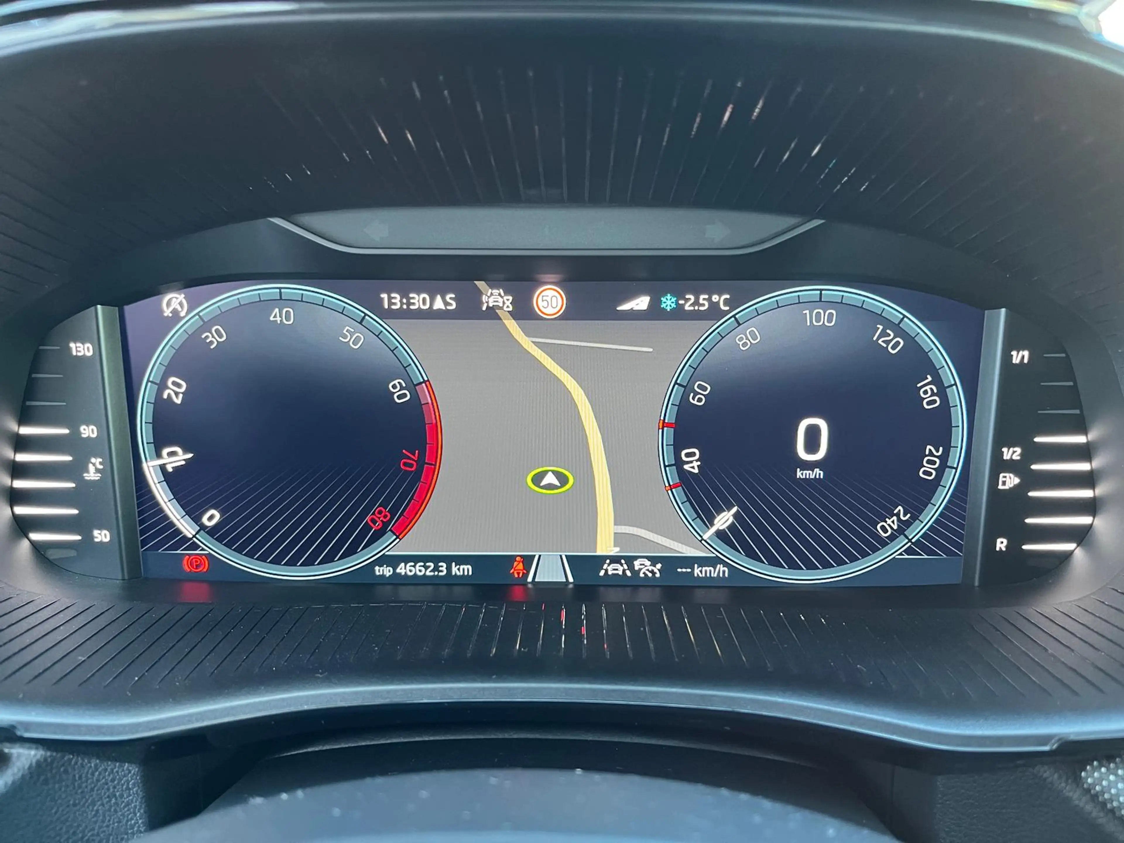 Skoda Fabia Selection 1.0 TSI LED NAVI ACC PDC KAMERA — photo 11