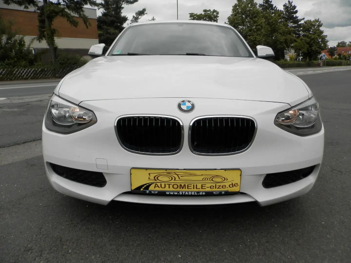BMW 114 Baureihe 1 Lim. 3-trg. 114 i*ALU* Weiß - 2