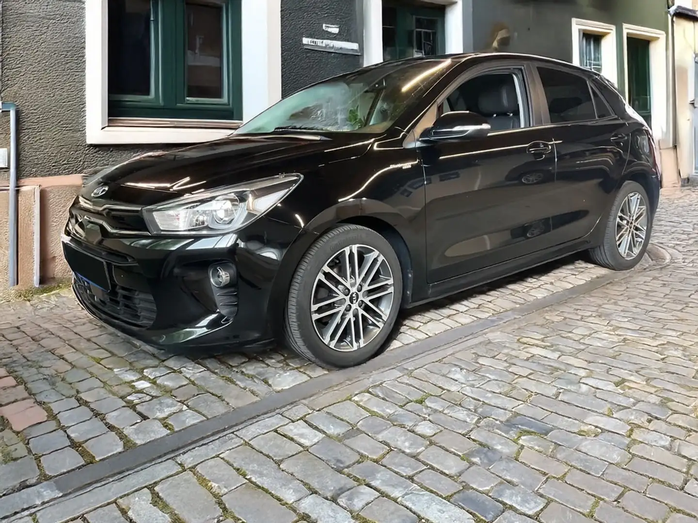 Kia Rio Platinum Edition Noir - 1
