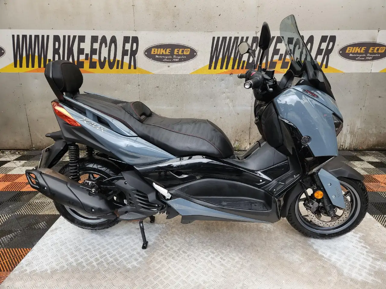Yamaha X-Max 125