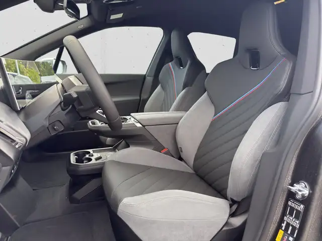 BMW Ix view 8