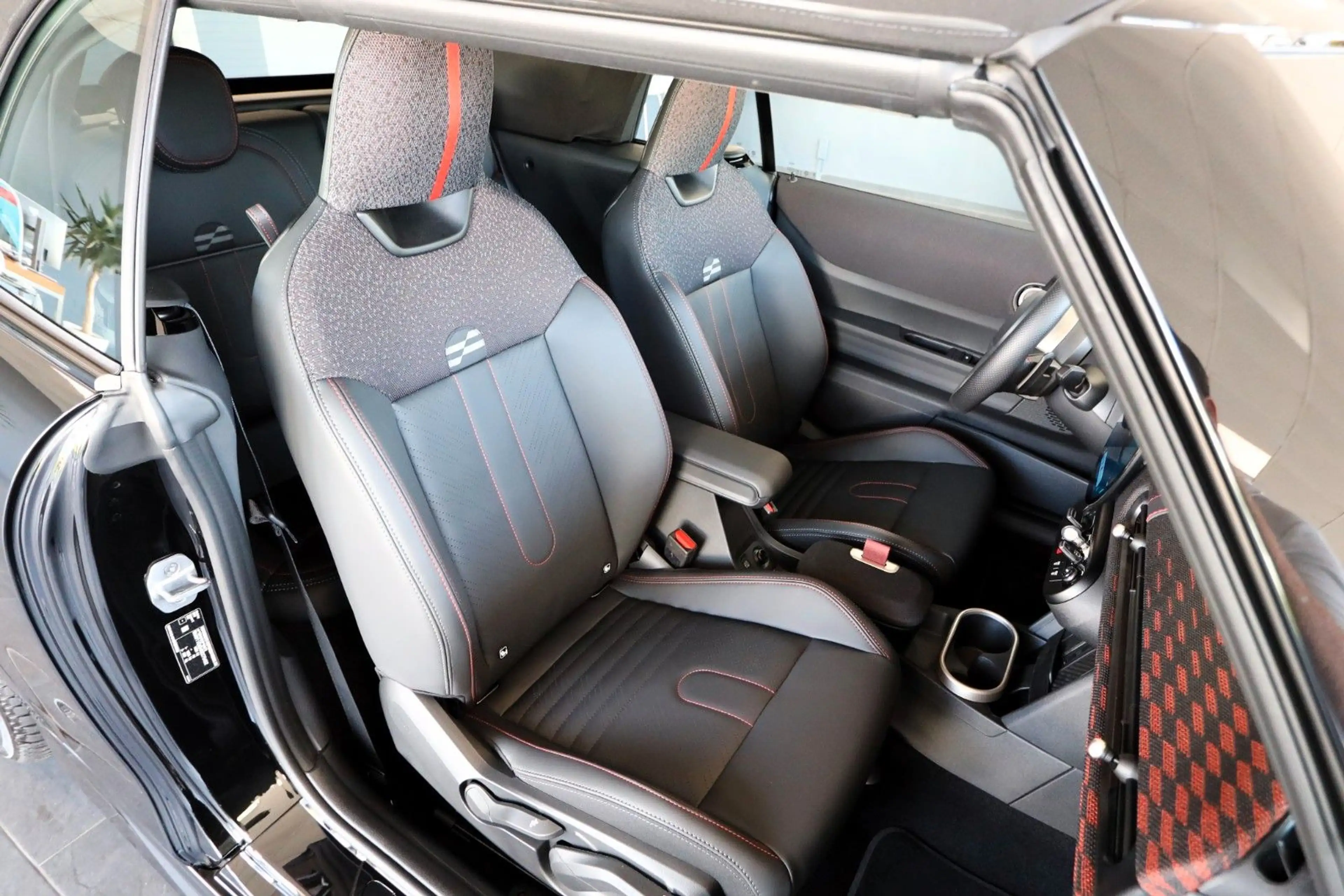 MINI Cooper Cabrio John Cooper Works Trim Paket: L — photo 15