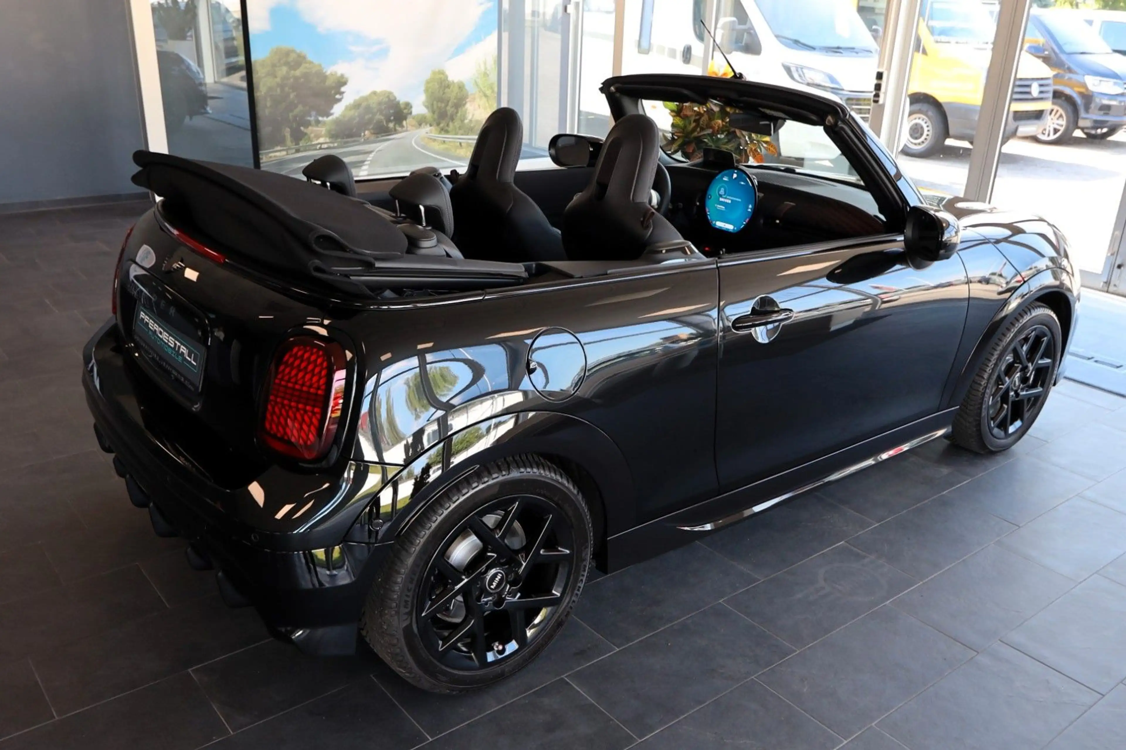 MINI Cooper Cabrio John Cooper Works Trim Paket: L — photo 24