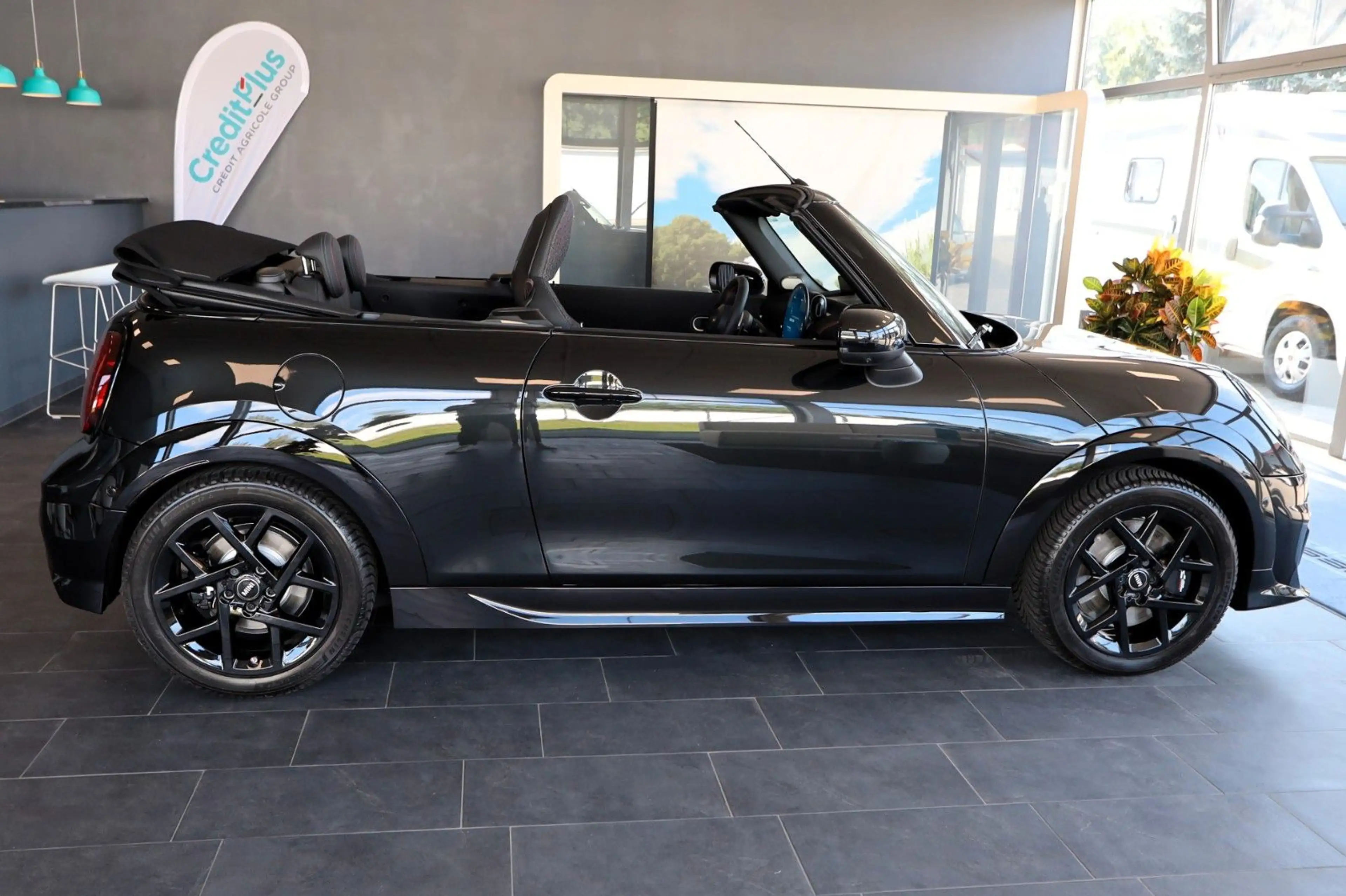 MINI Cooper Cabrio John Cooper Works Trim Paket: L — photo 25