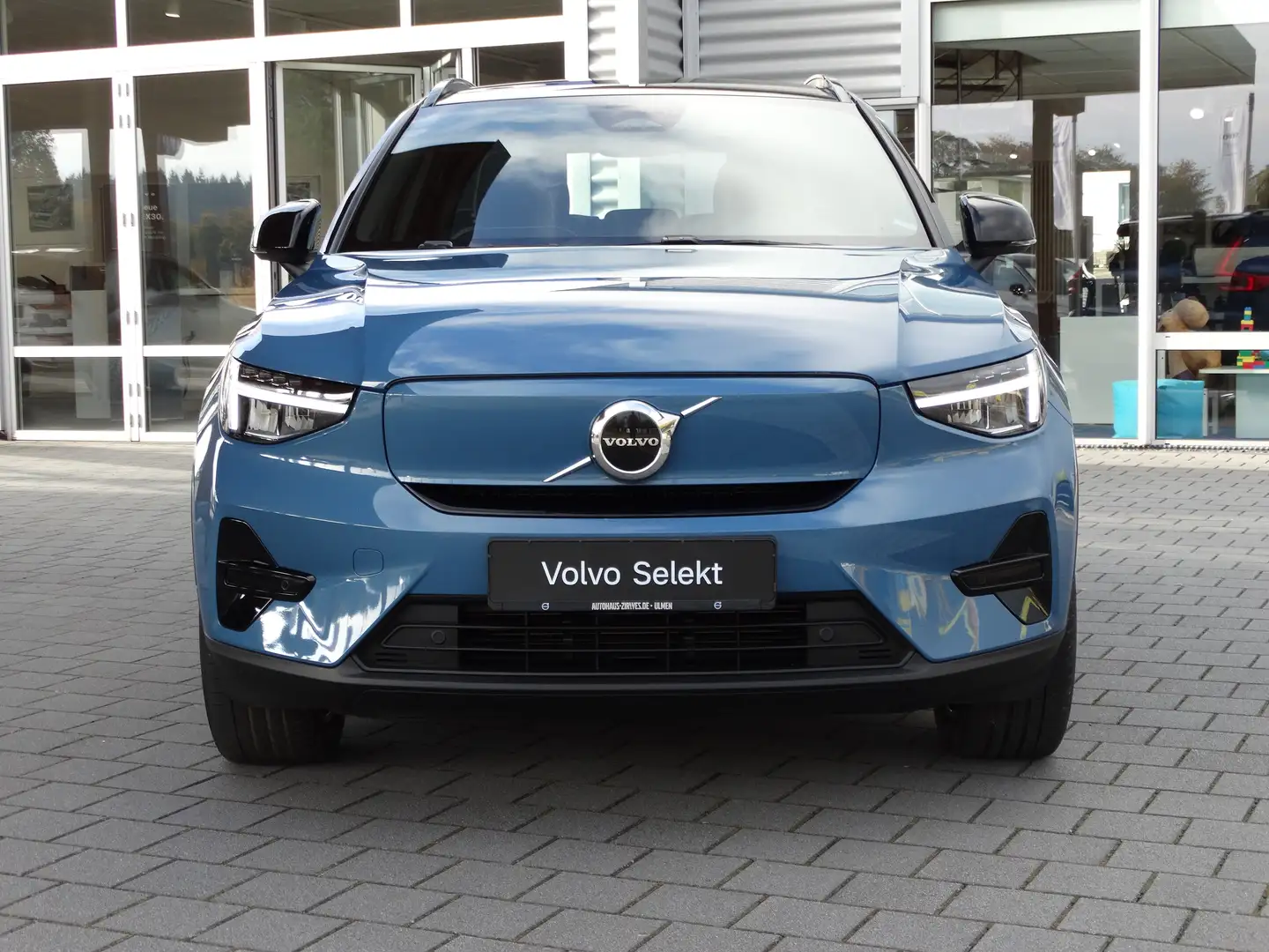 Volvo XC40 Plus Recharge Pure Electric FWD Bleu - 2