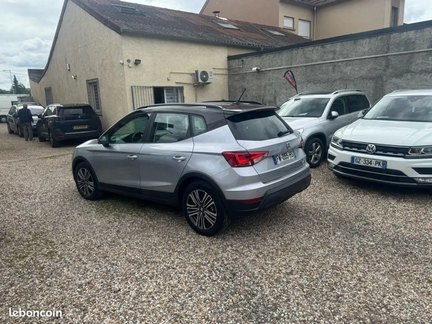 SEAT Arona 1.0 tsi 110ch dsg7 fr Gris - 2