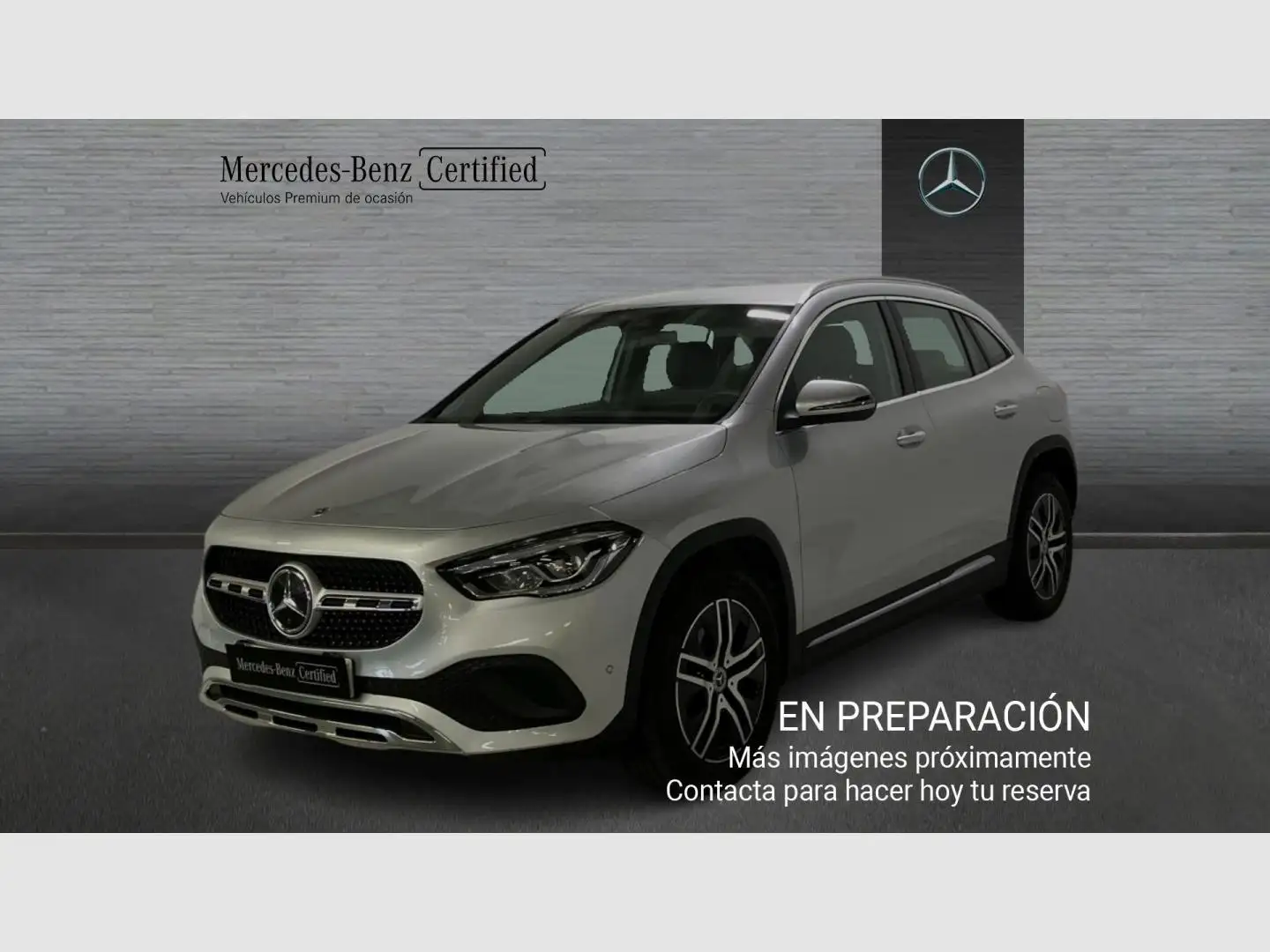 Mercedes-Benz GLA 200 D Plateado - 1