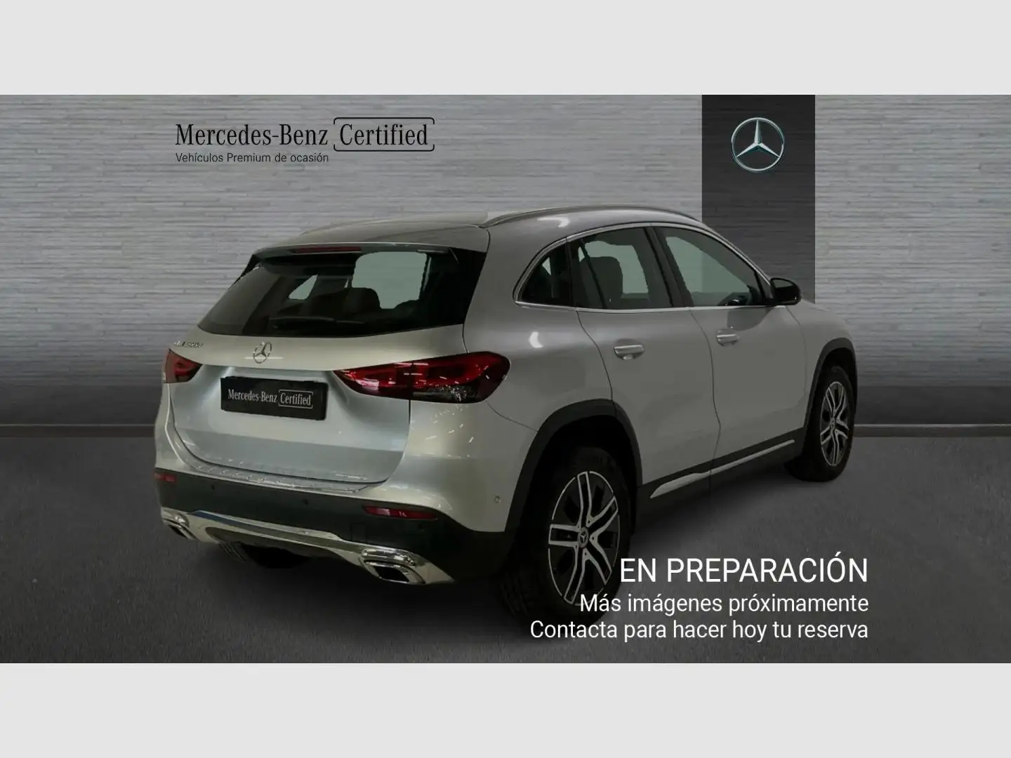 Mercedes-Benz GLA 200 D Plateado - 2