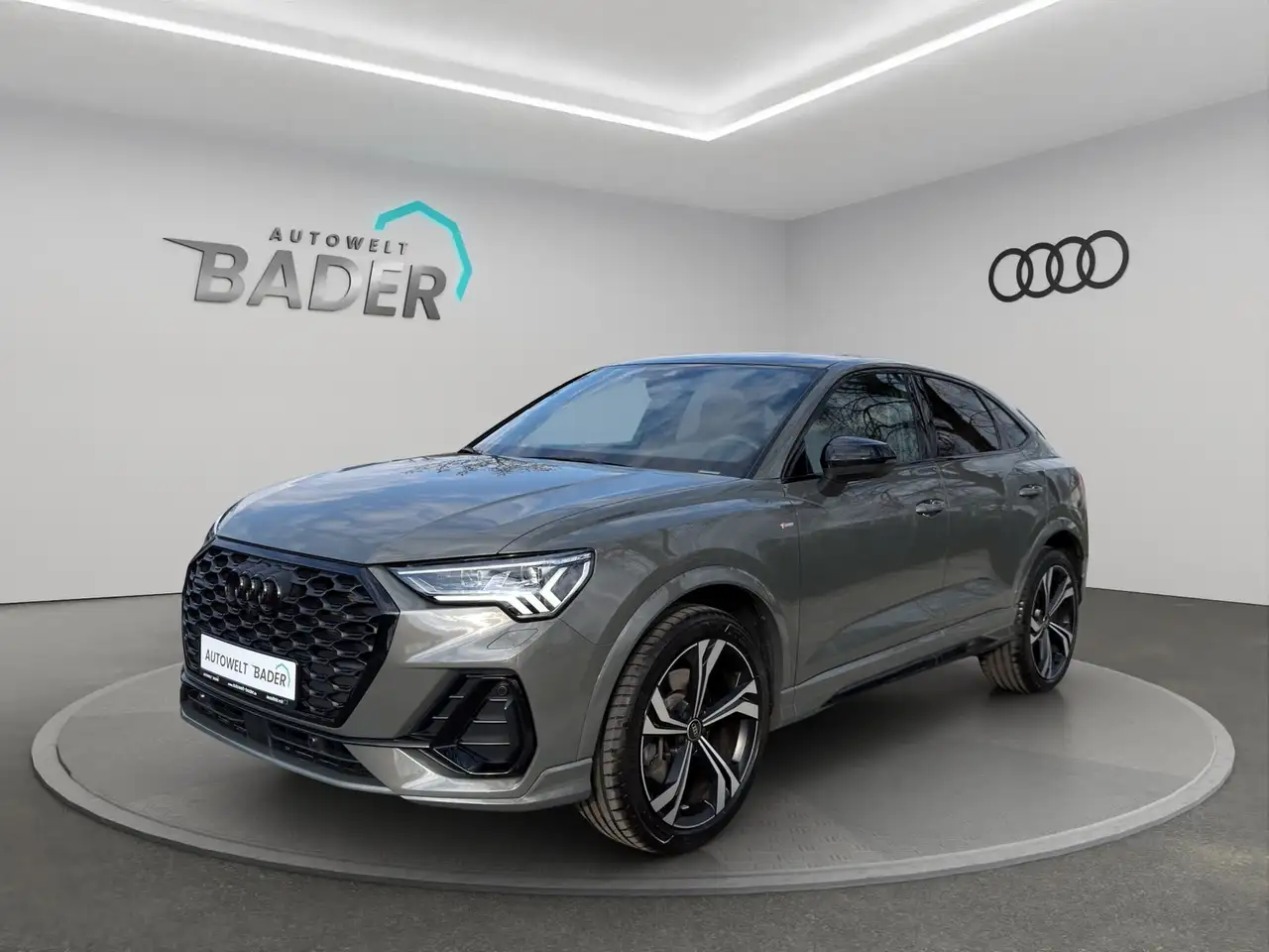 Audi Q3 Sportback 2.0TFSI quattro S Line Navi AHK — миниатюра 1