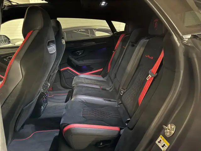Lamborghini Urus view 14