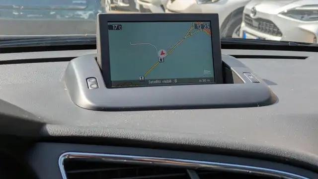 Peugeot 3008 view 13