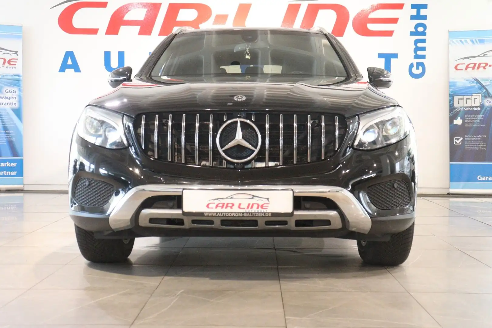 Mercedes-Benz GLC 300 *Panoramadach*Automatik*Leder*Navi* Чорний - 2