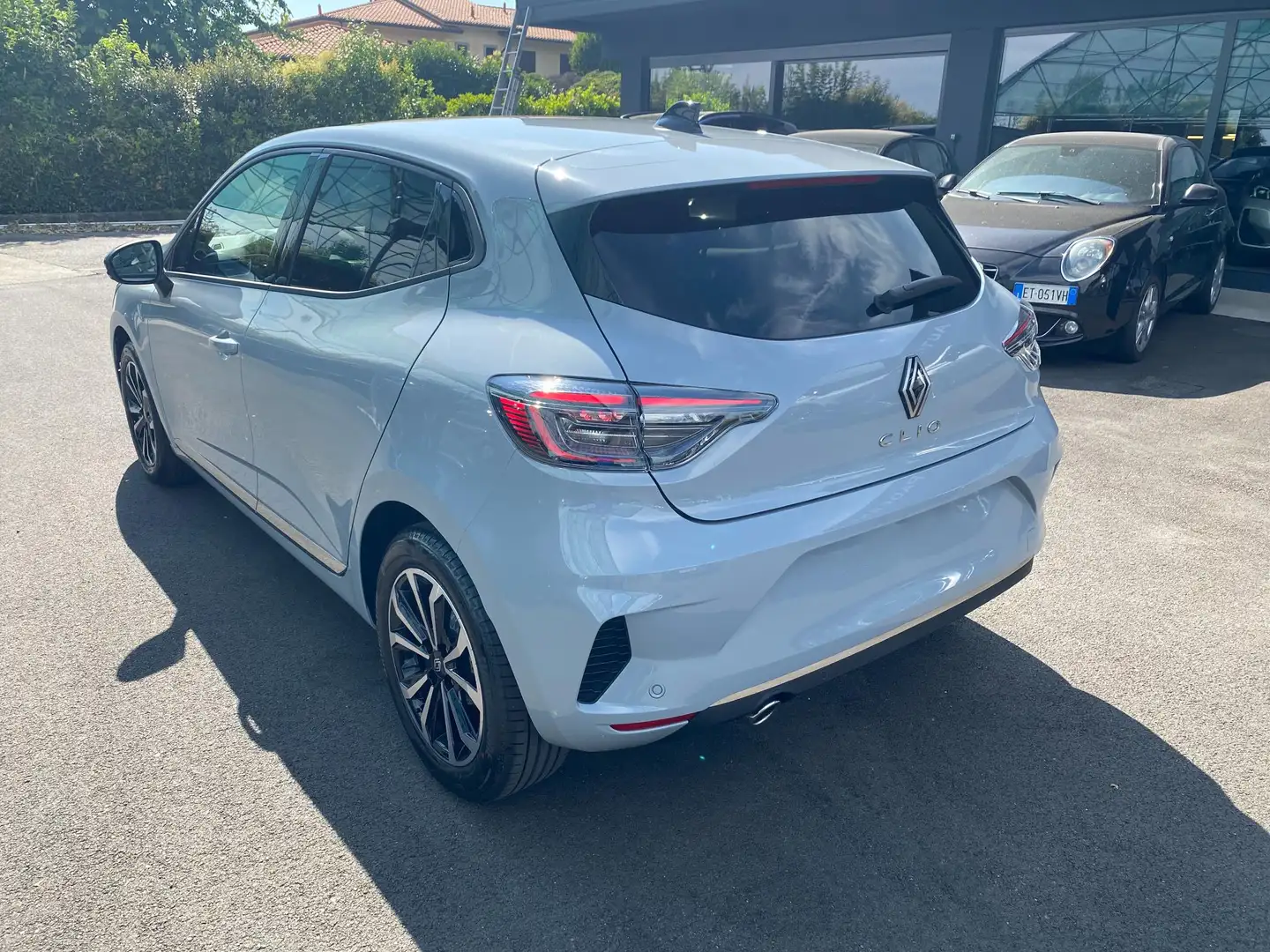 Renault Clio 1.0 ECO-G 100 CV TECHNO KM 0 *OK NEOPATENTATI* Gris - 2