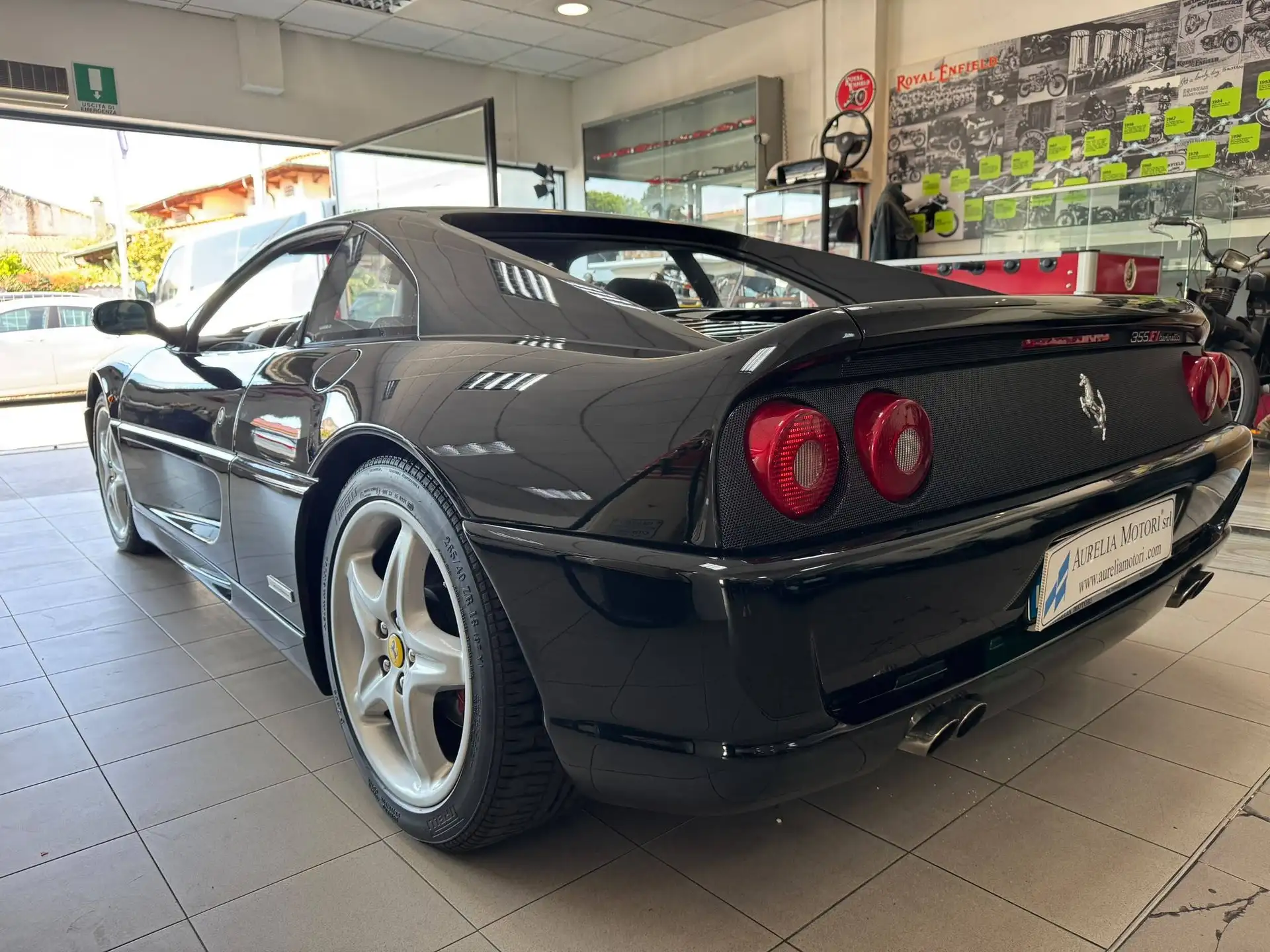 페라리 F355 1998 검정 사진 4