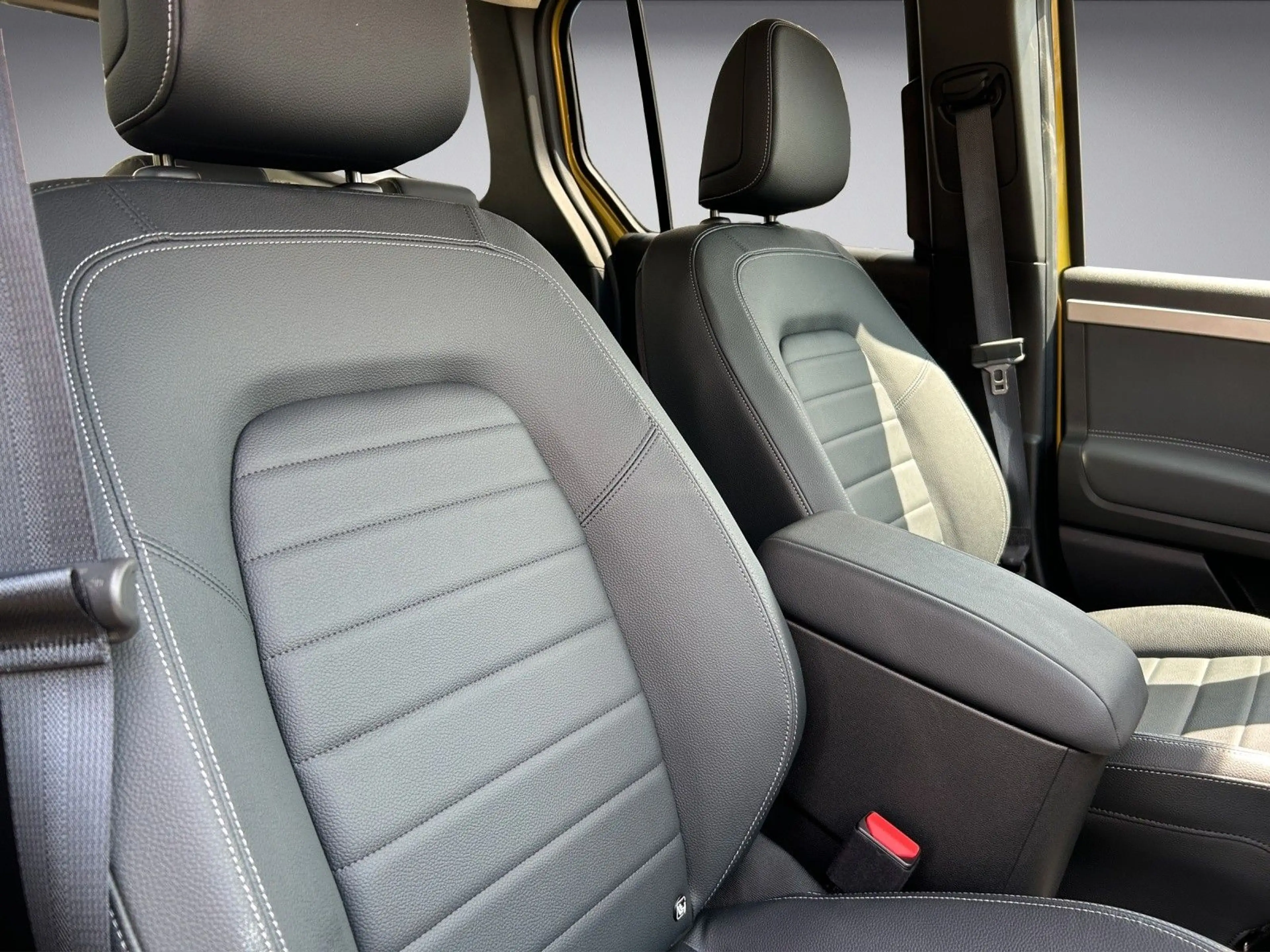 Mercedes-Benz T-Class T 180 d *EDITION*AHK*NAVI*KAMERA*KEYLESS*LED* — photo 12