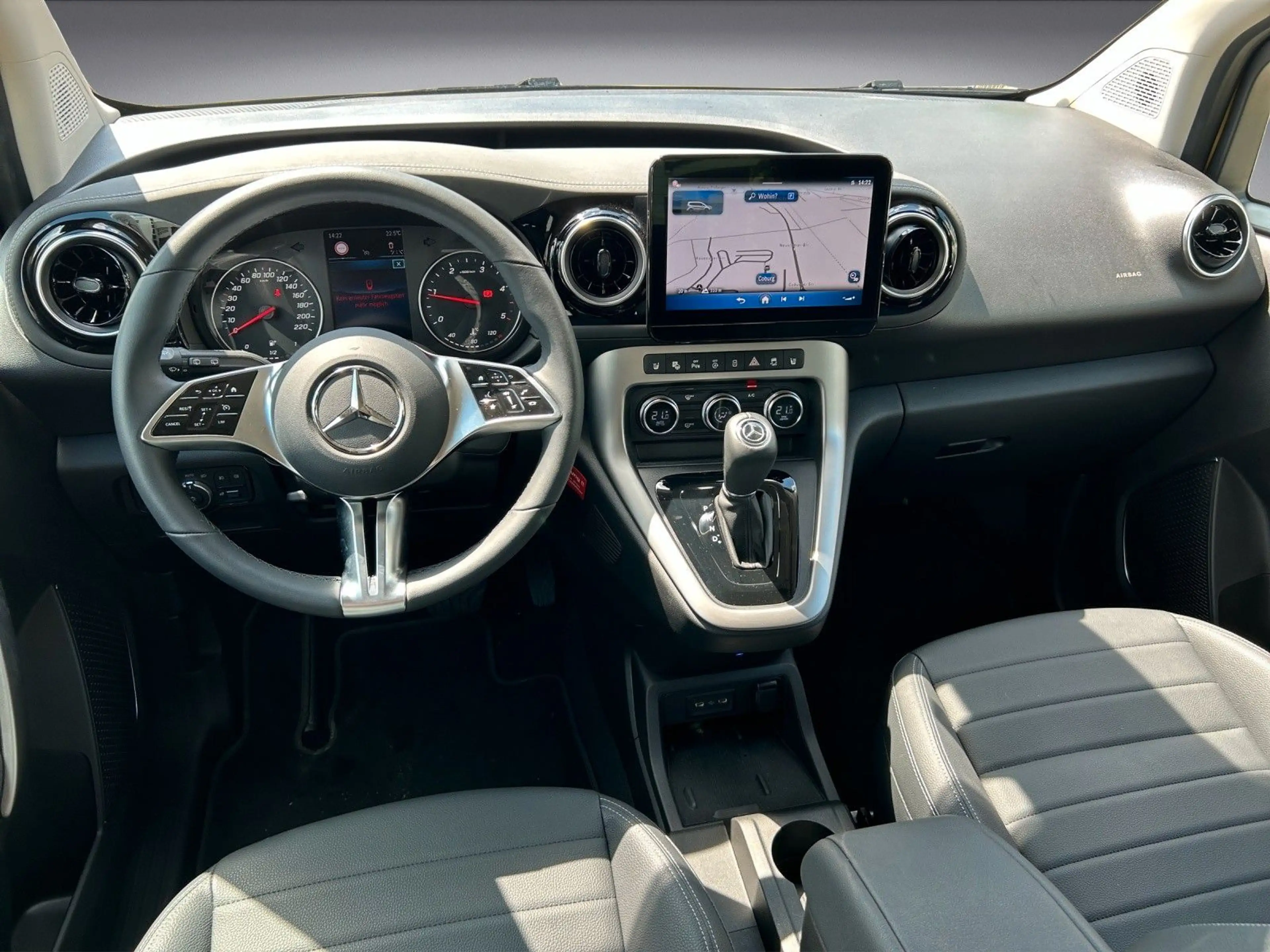 Mercedes-Benz T-Class T 180 d *EDITION*AHK*NAVI*KAMERA*KEYLESS*LED* — photo 9