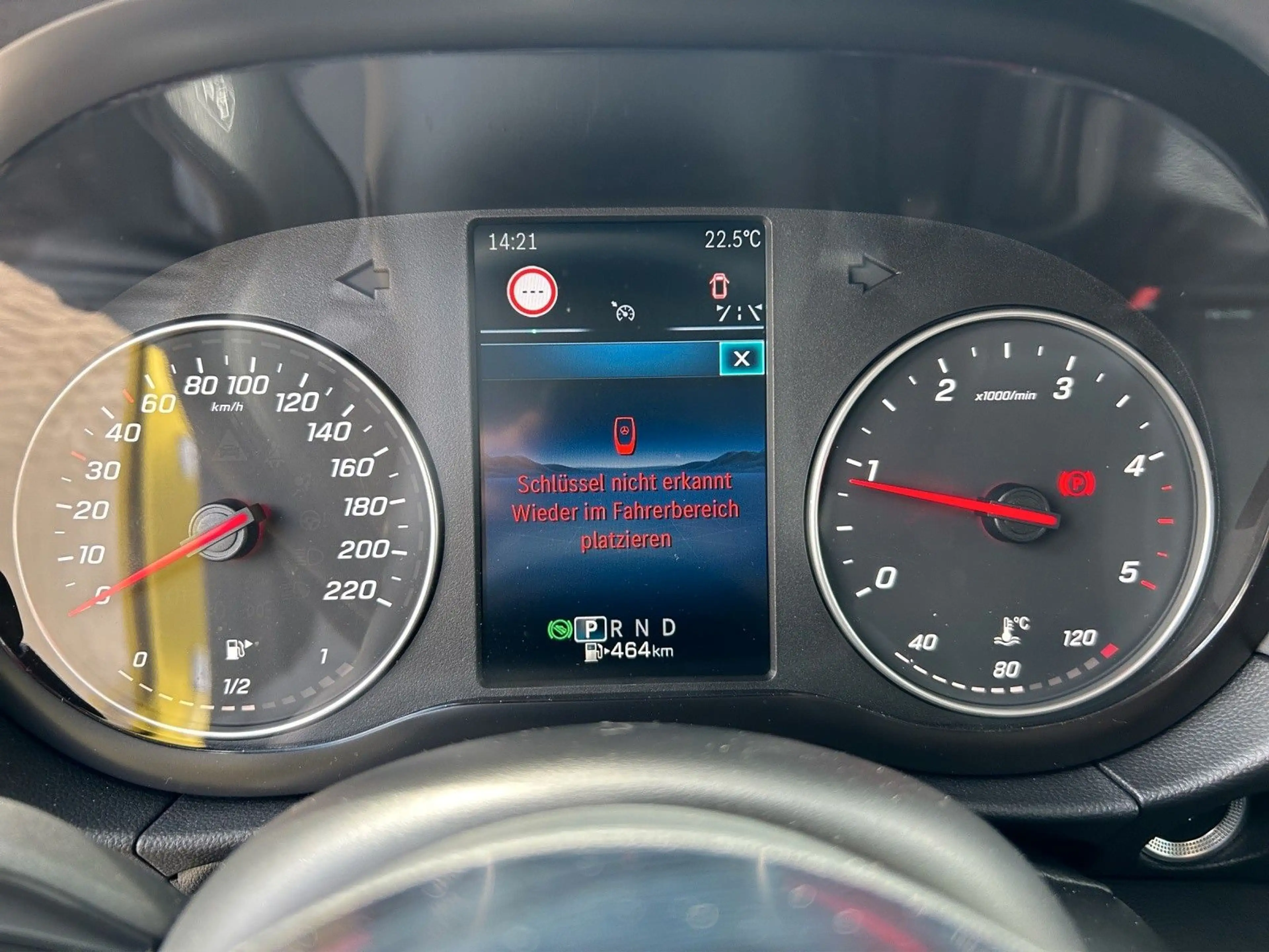 Mercedes-Benz T-Class T 180 d *EDITION*AHK*NAVI*KAMERA*KEYLESS*LED* — photo 6