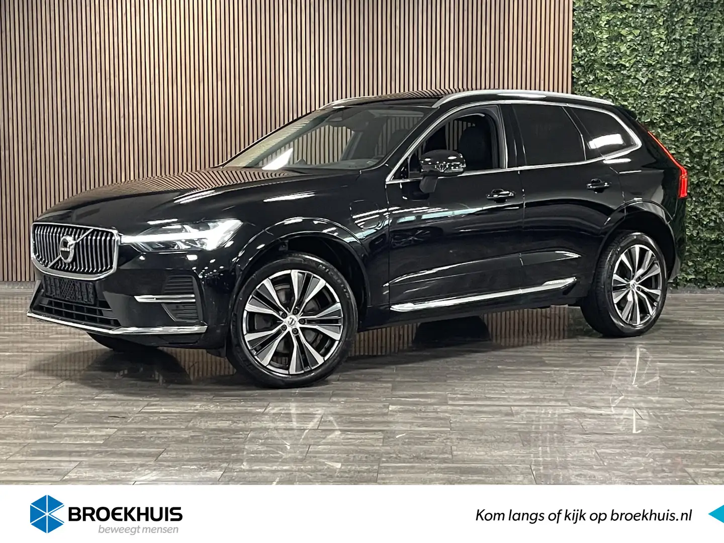 Volvo XC60 T6 AWD Recharge Inscription | MY22 | Bowers & Wilk Schwarz - 1