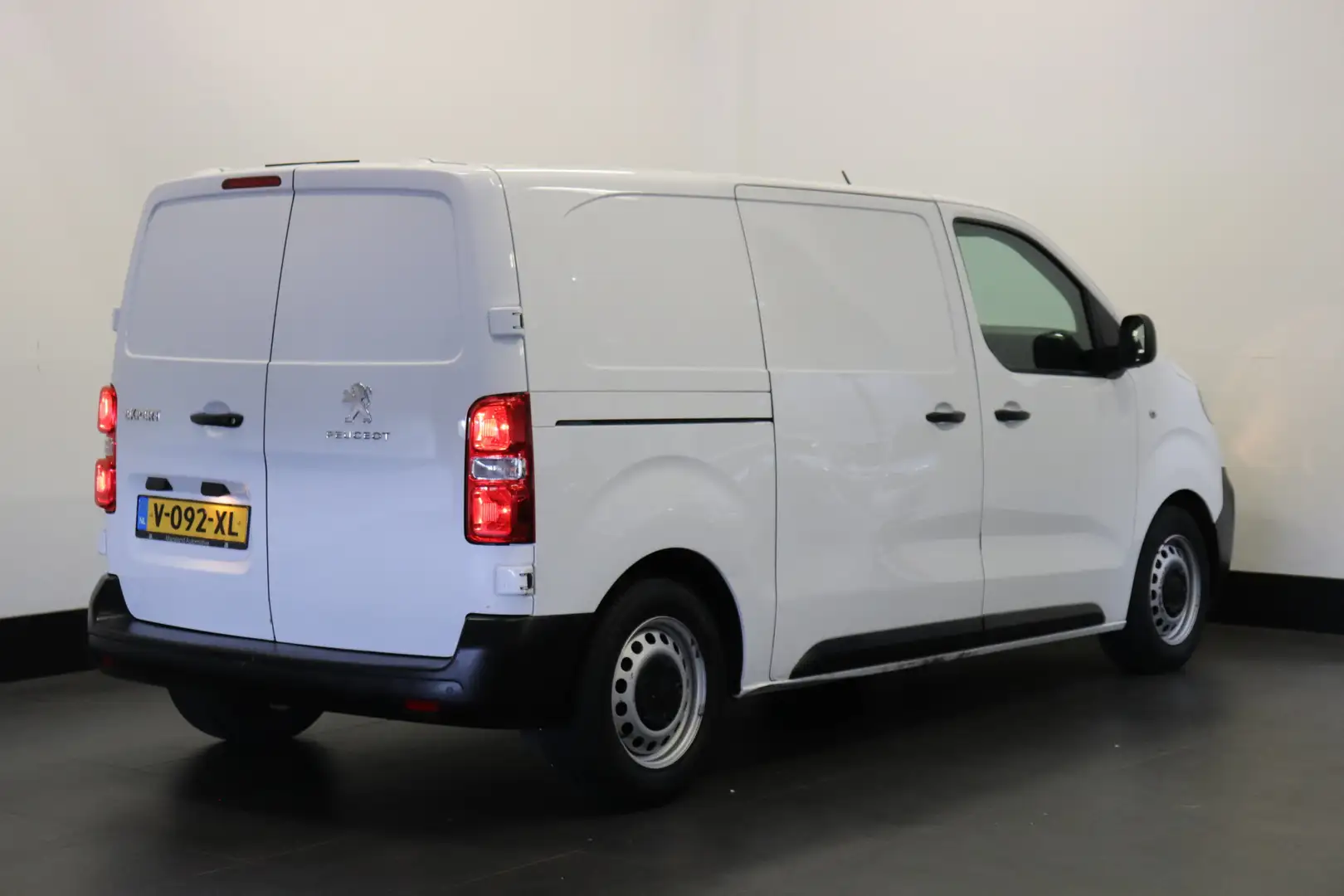 Peugeot Expert 1.6 BlueHDI EURO 6 - Airco - Navi - Cruise - € 10. Blanc - 2