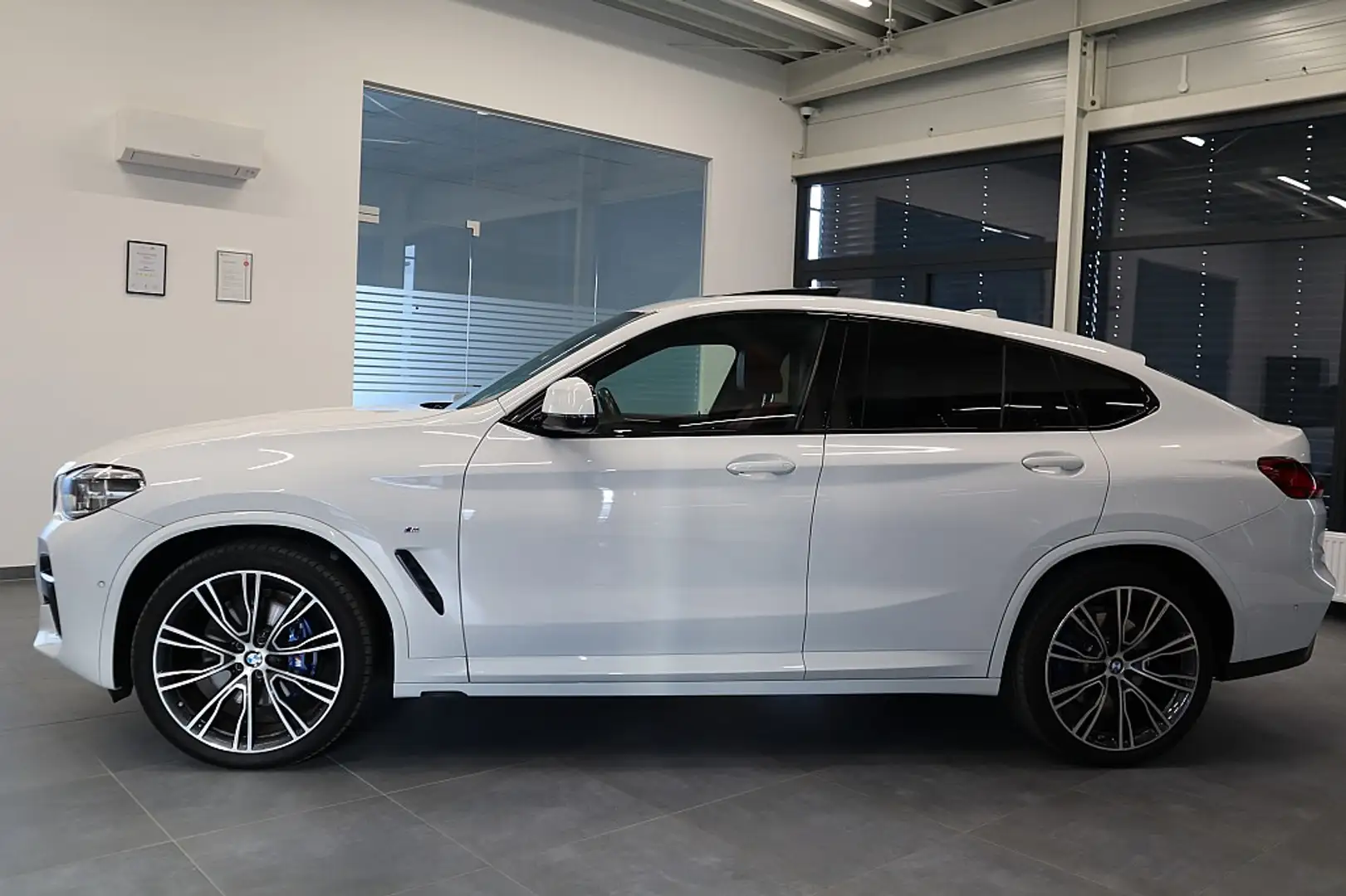 BMW X4 xDrive 30d M Sport Aut.*Panoramadach*Navi*Led* Weiß - 2