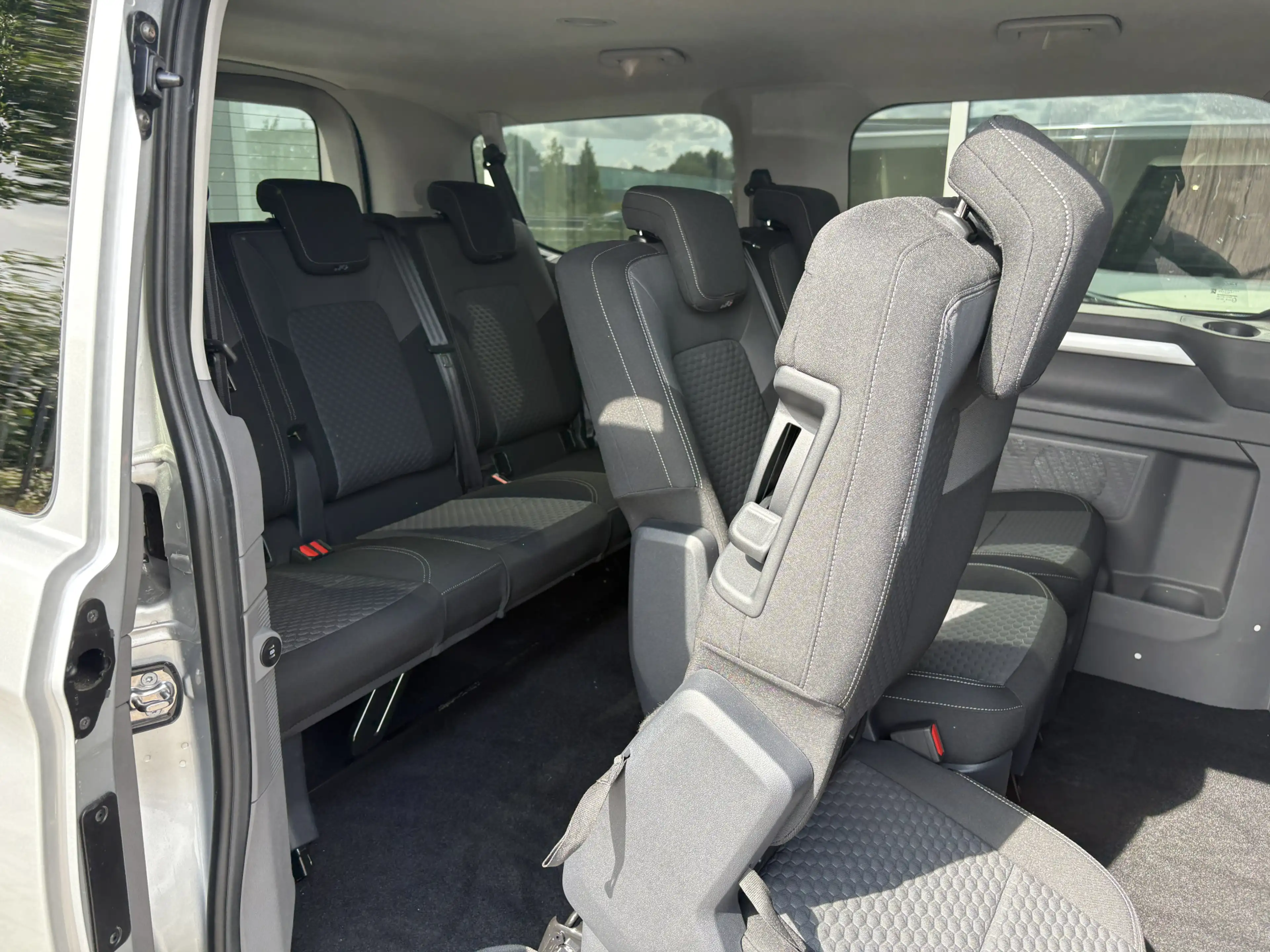 Volkswagen Transporter e-Transporter Caravelle L1 Life 64 kWh 136 Pk | 9 — photo 15