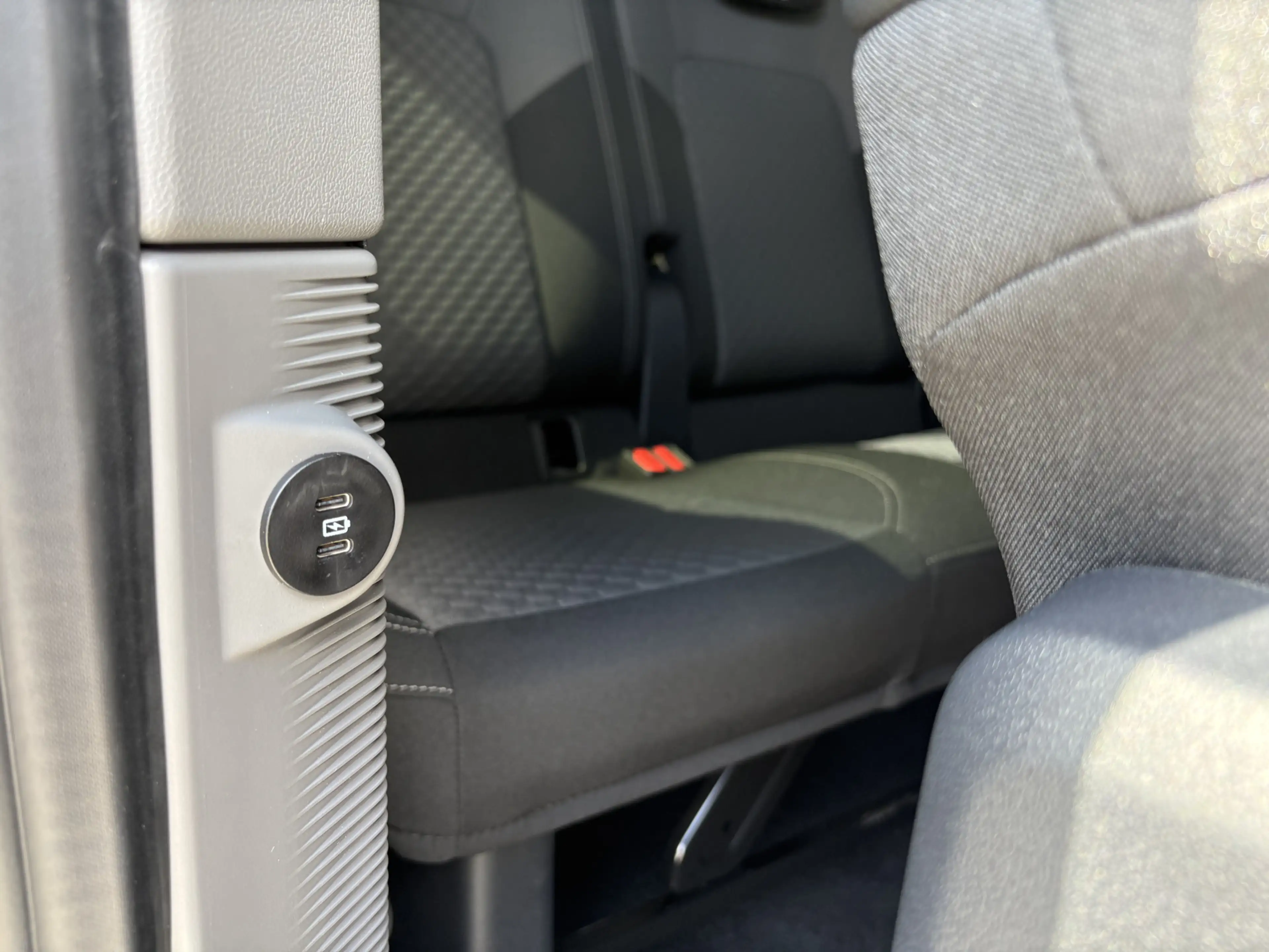Volkswagen Transporter e-Transporter Caravelle L1 Life 64 kWh 136 Pk | 9 — photo 13