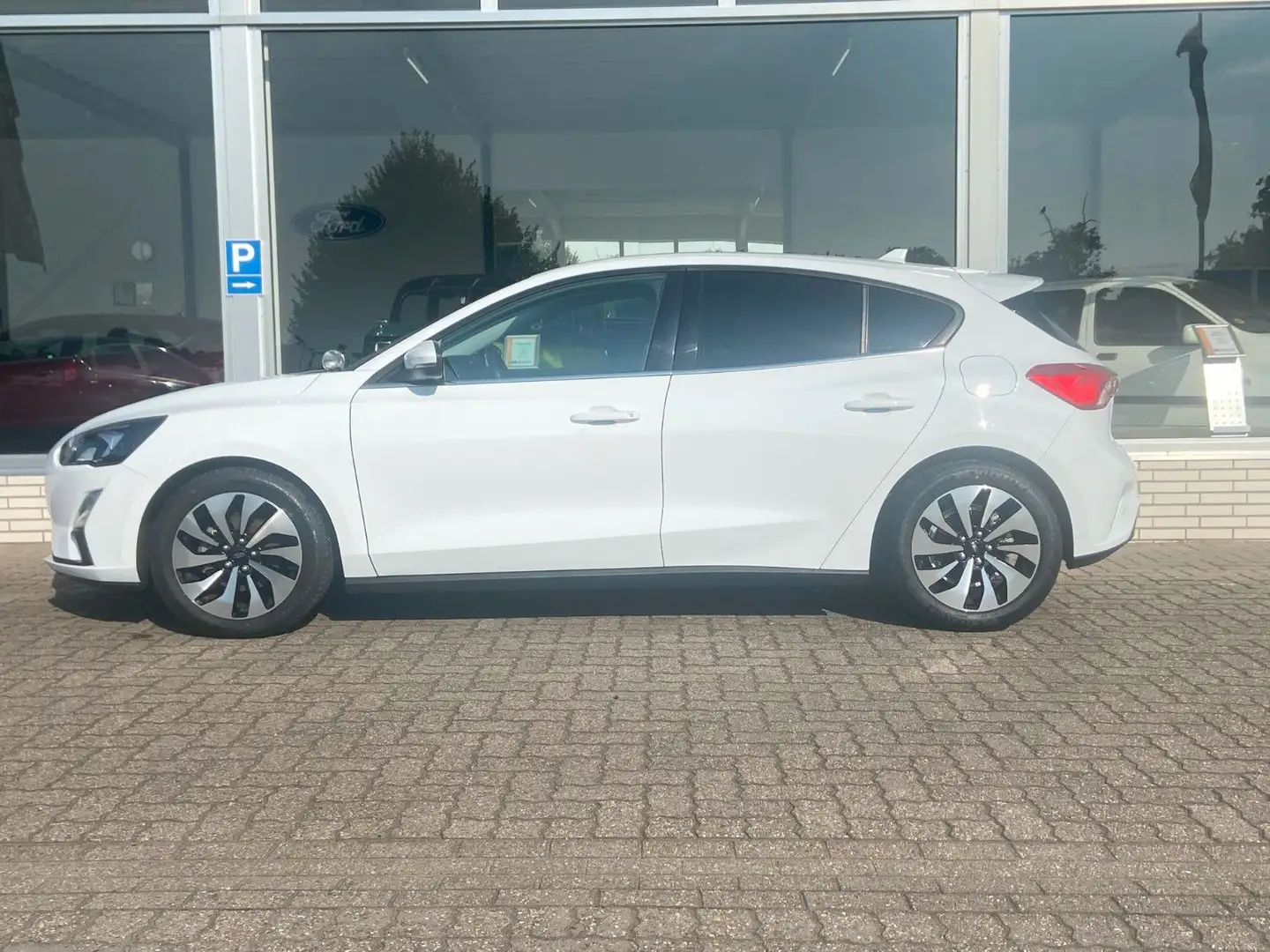 Ford Focus Lim. Cool & Connect Navi B&O Soundsystem Weiß - 1