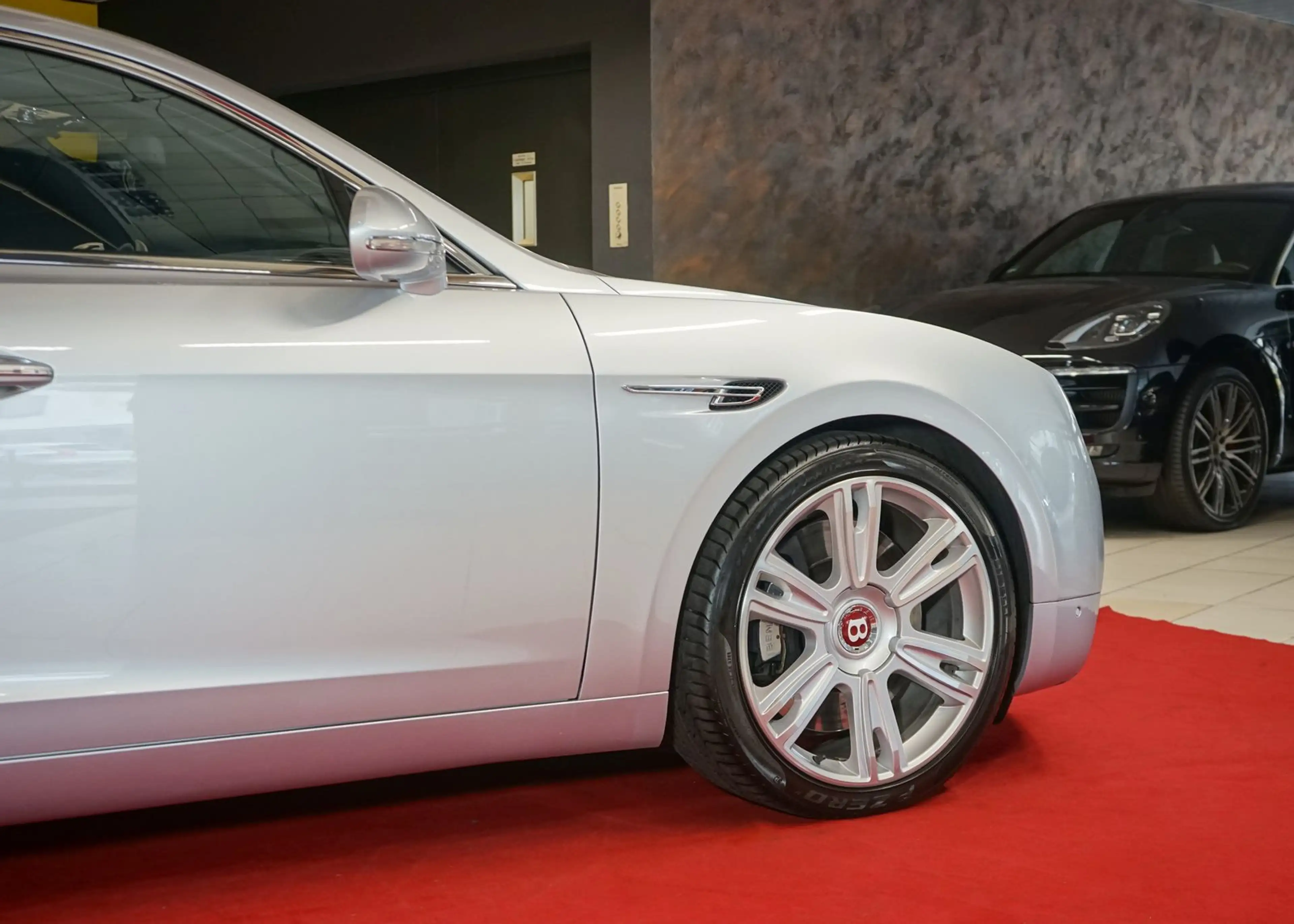 Bentley Flying Spur Mulliner v8 ACC Massage FondEntertai — photo 12