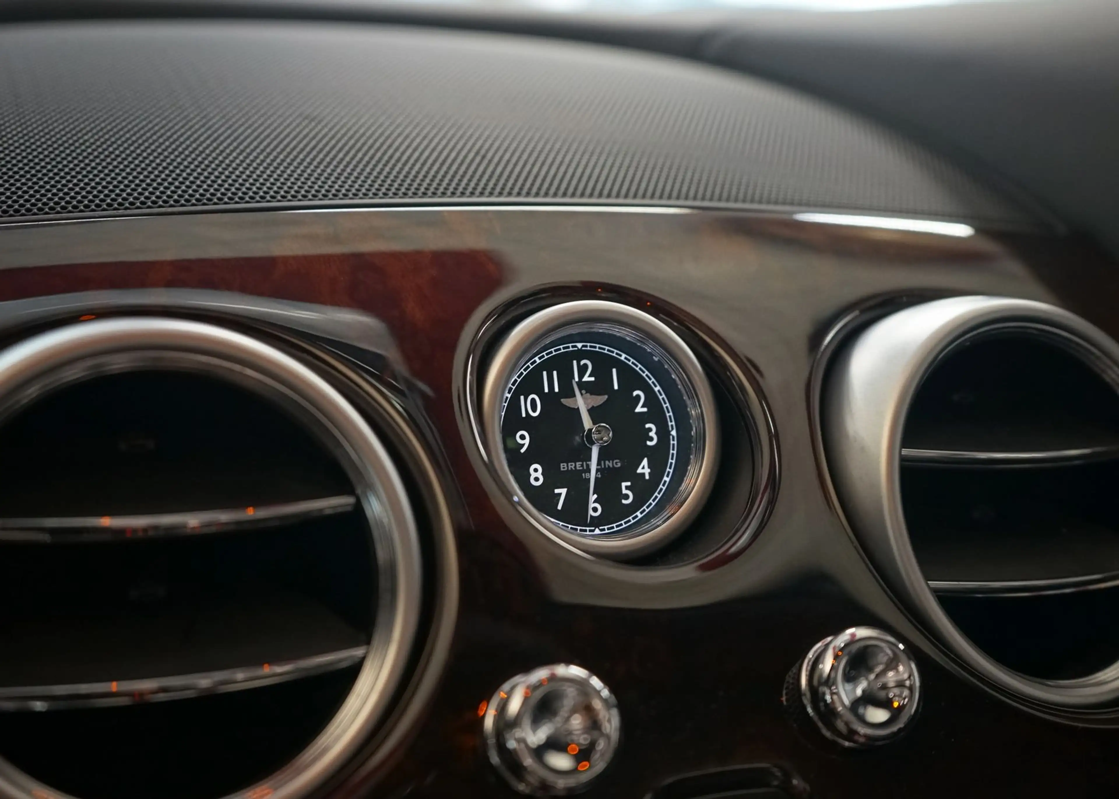 Bentley Flying Spur Mulliner v8 ACC Massage FondEntertai — photo 26