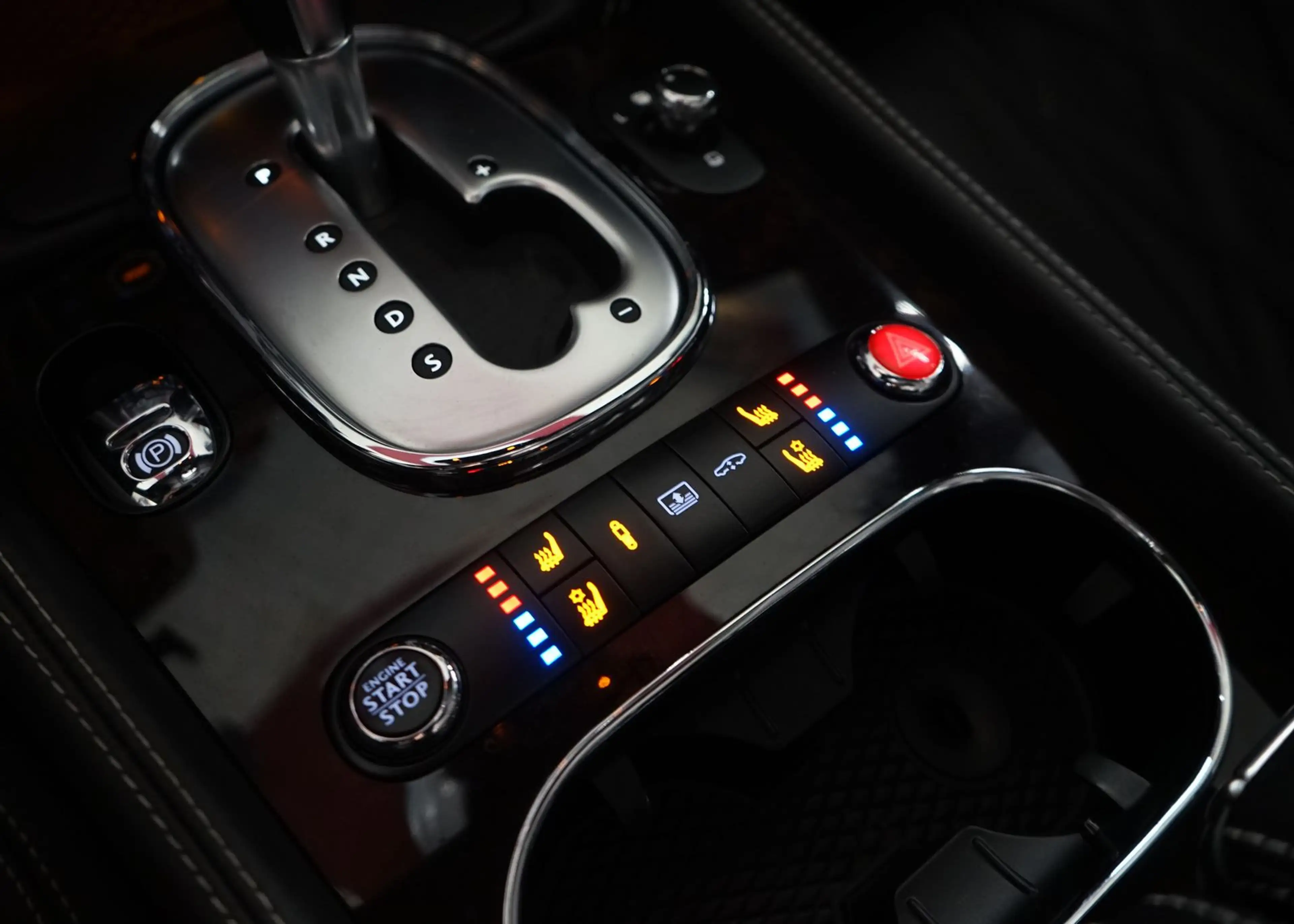 Bentley Flying Spur Mulliner v8 ACC Massage FondEntertai — photo 30