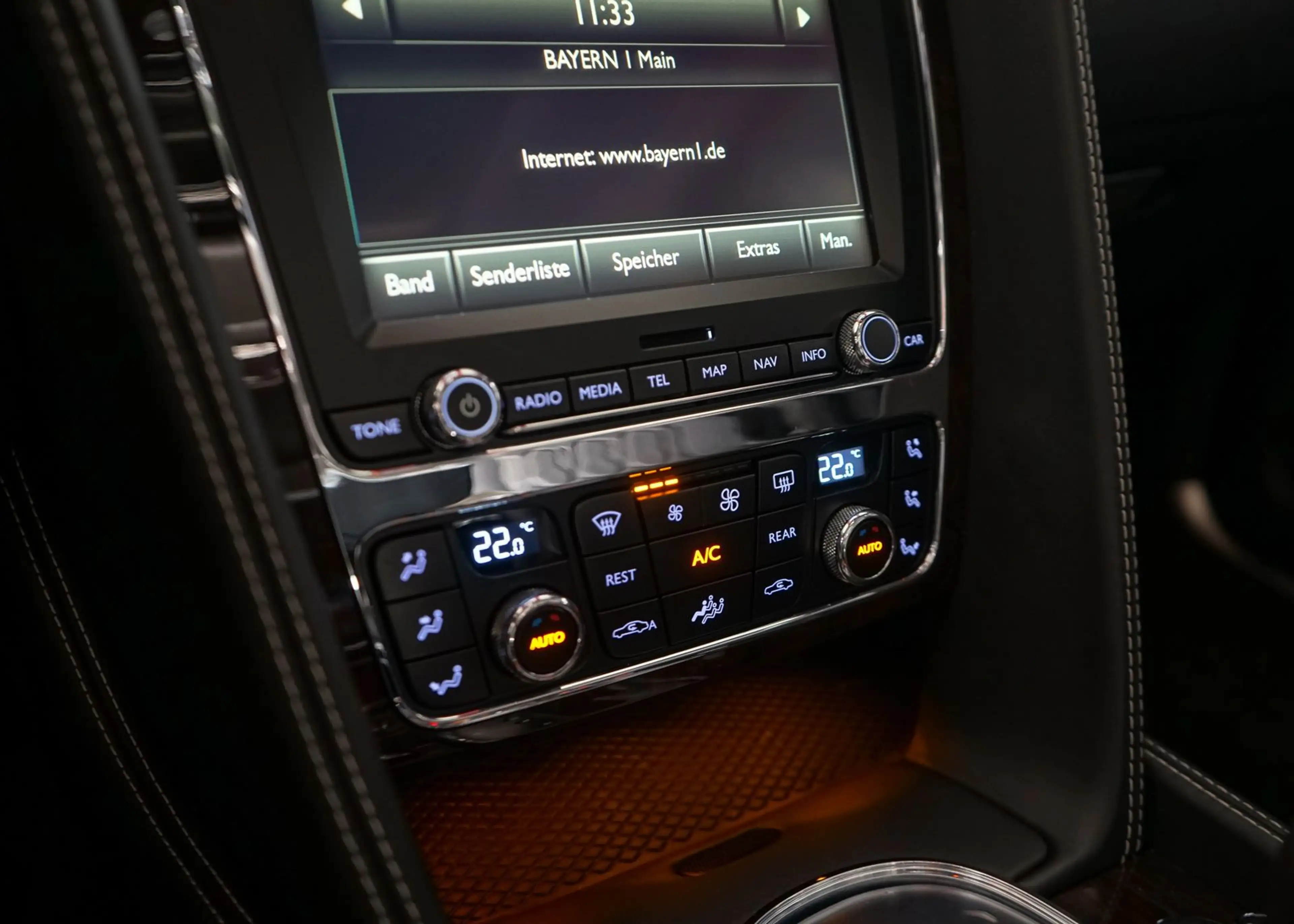 Bentley Flying Spur Mulliner v8 ACC Massage FondEntertai — photo 28
