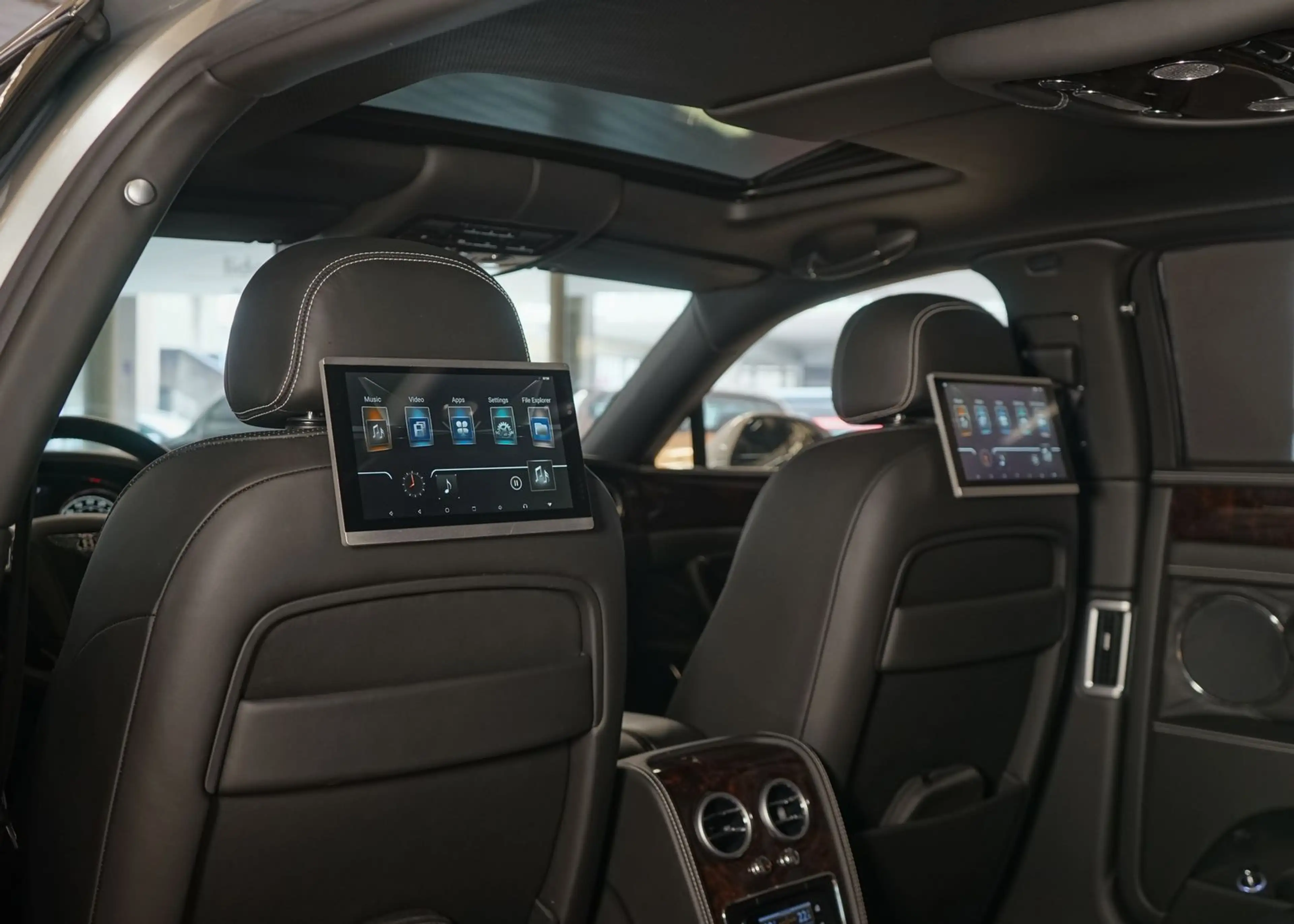 Bentley Flying Spur Mulliner v8 ACC Massage FondEntertai — photo 37