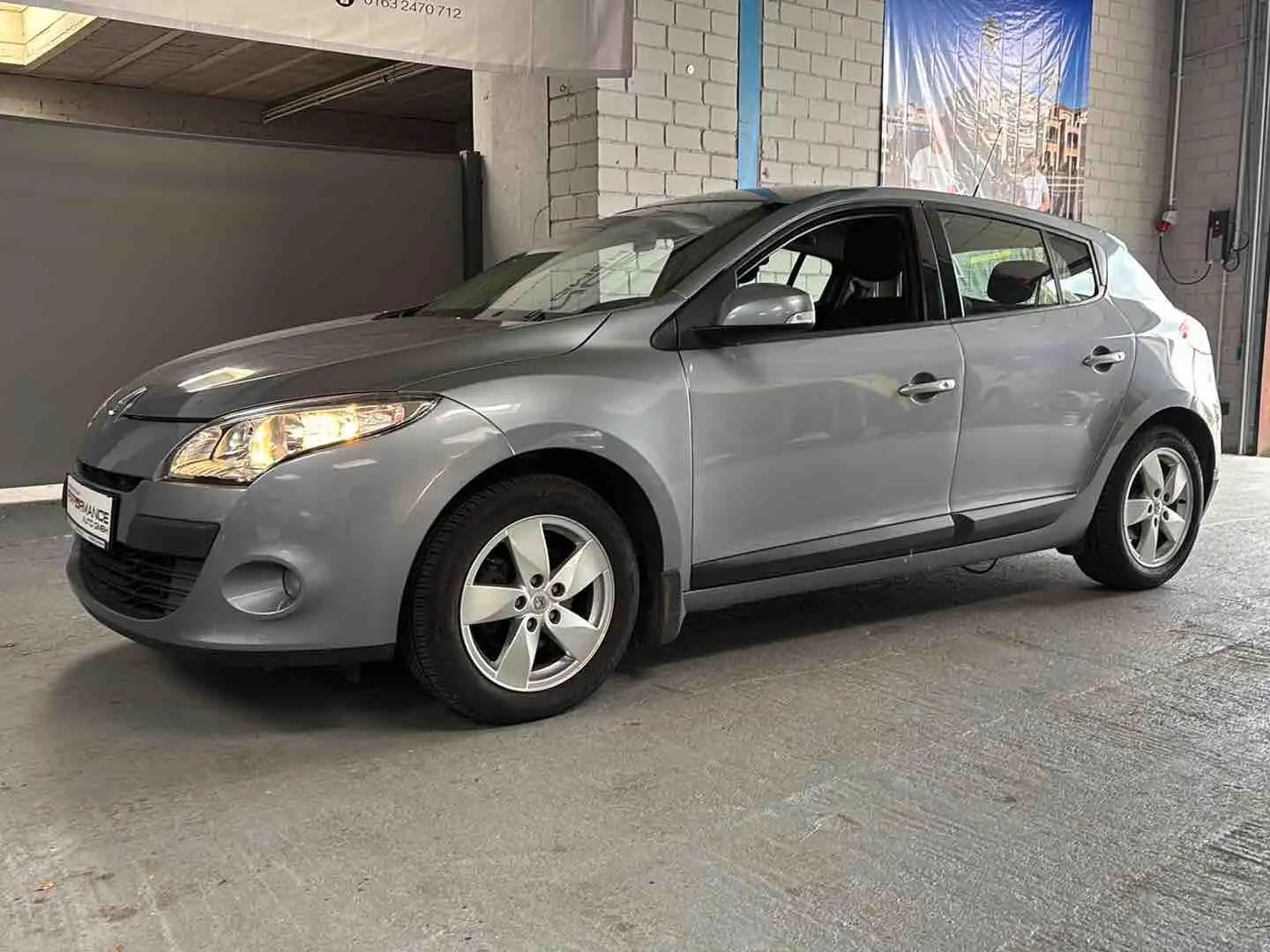 Renault Megane 1.6 16V Dynamique Metallic Blau - 1