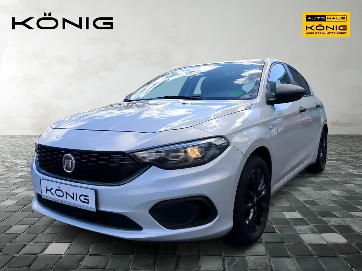 Fiat Tipo 1.4 Street Klimaautomatik Tempomat PDC Grau - 1
