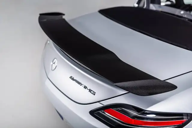 Mercedes-Benz SLS view 11