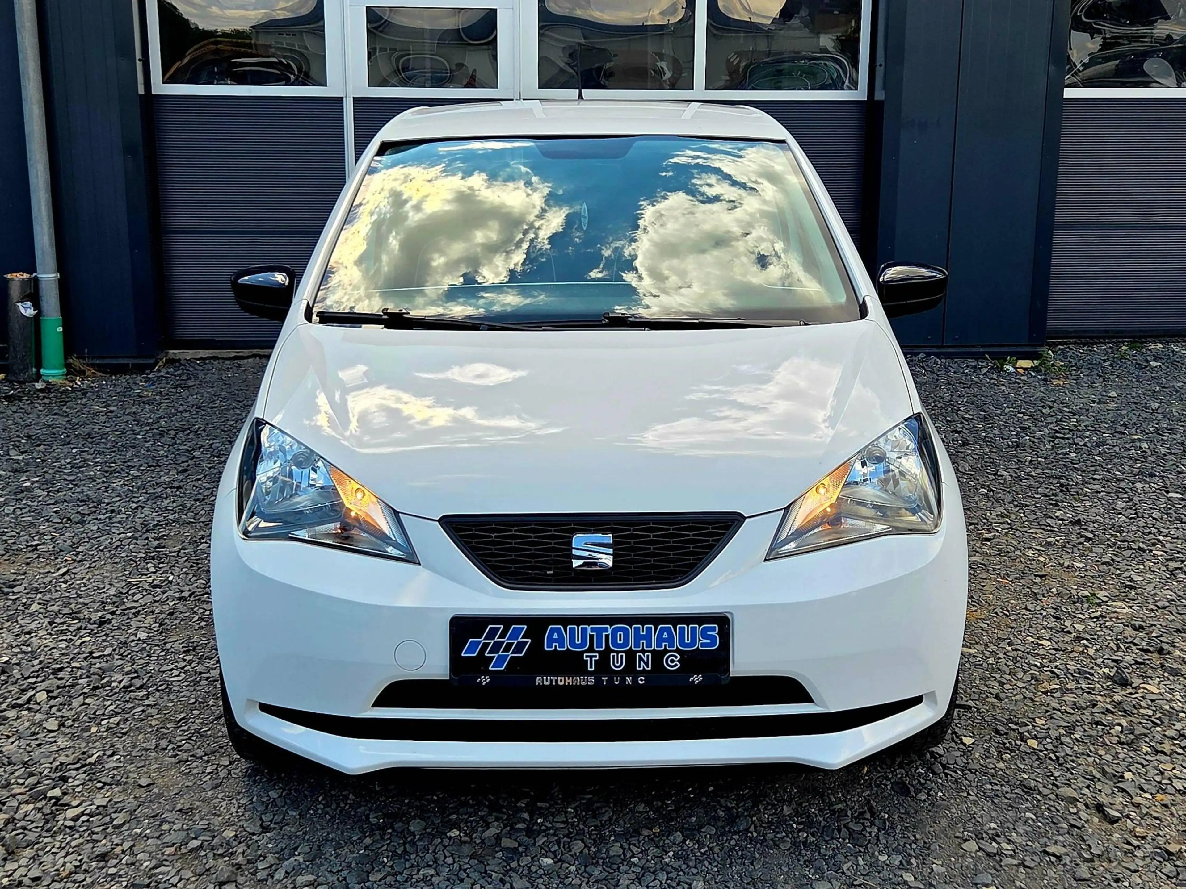 SEAT Mii Chic, Sound System, Sitzheizung, Tempomat, Klima — photo 2