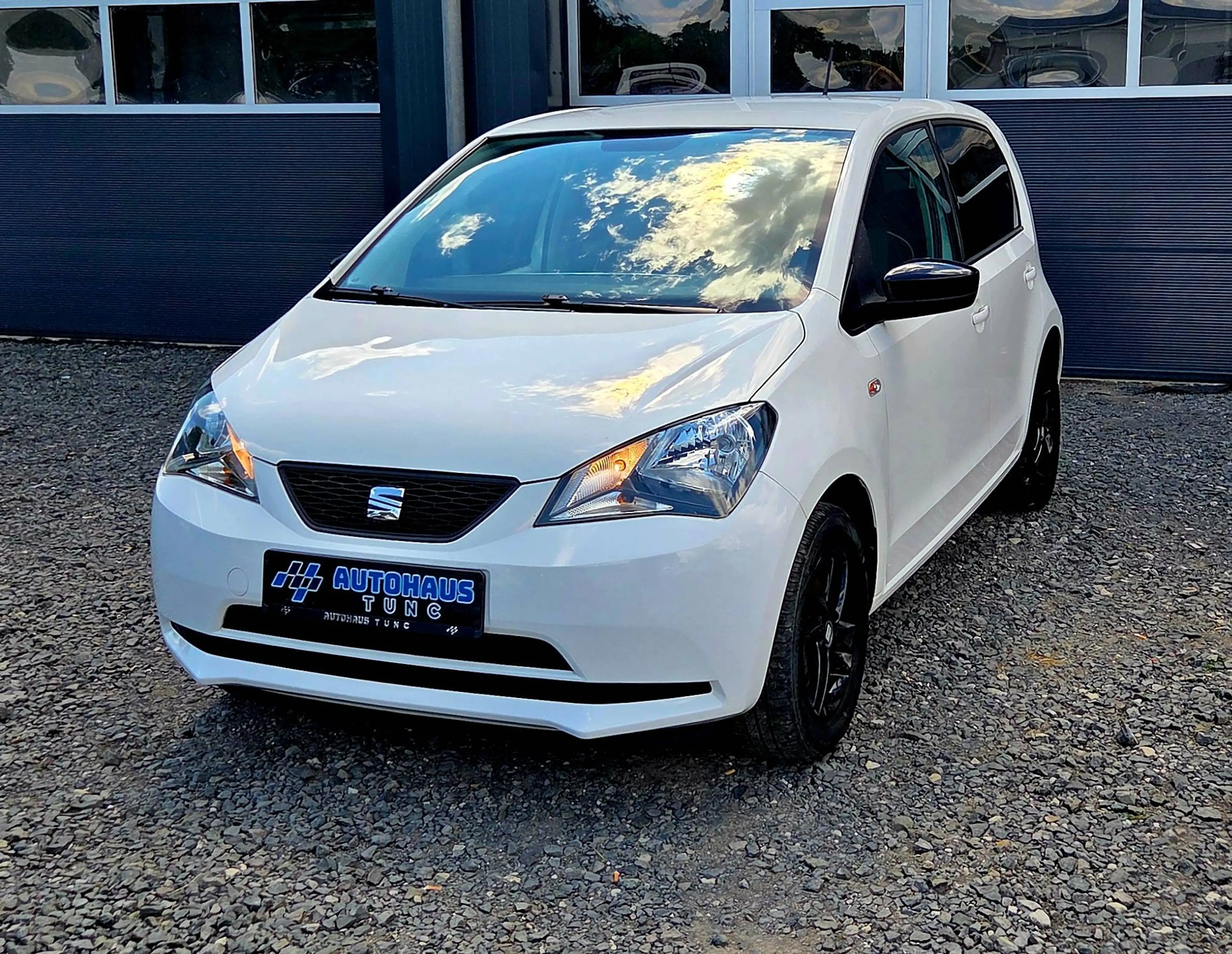 SEAT Mii Chic, Sound System, Sitzheizung, Tempomat, Klima