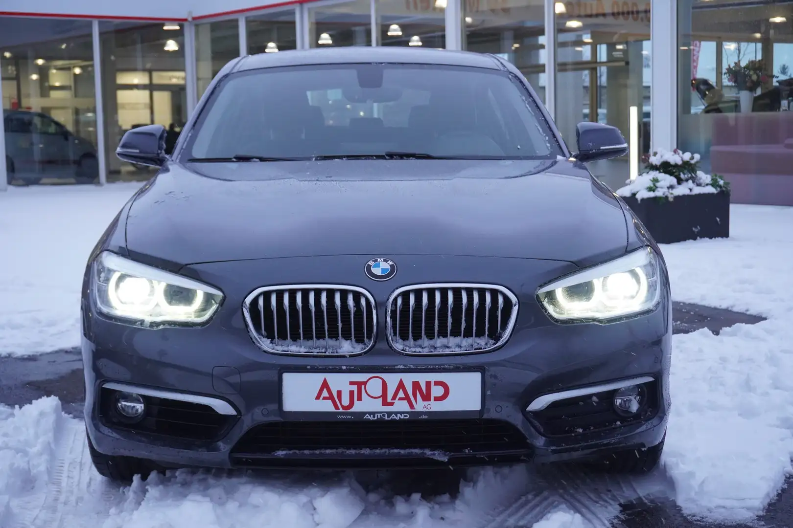 BMW 118 118i Urban Line Navi Sitzheizung LED Tempomat Grau - 2