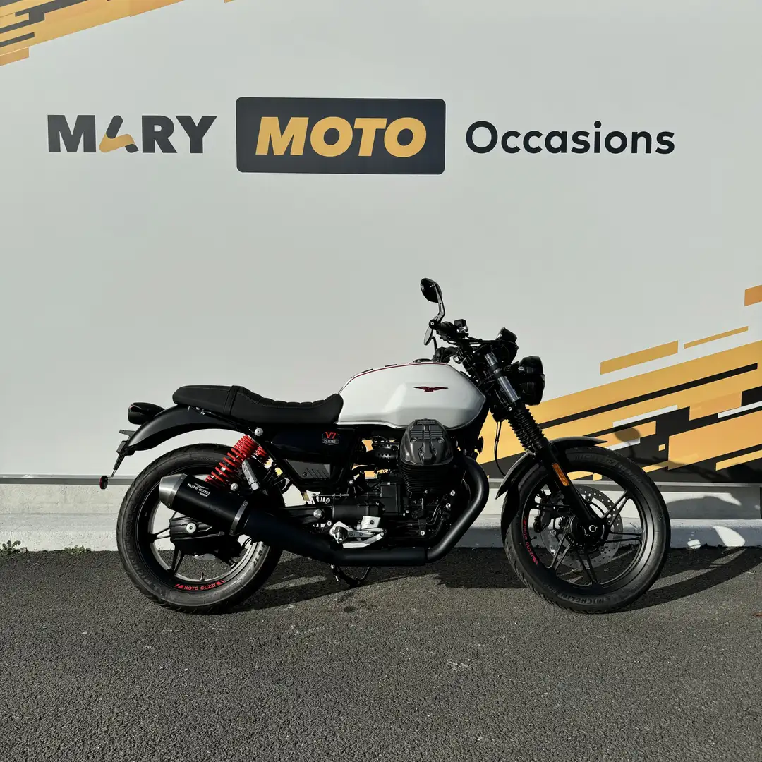Moto Guzzi V 7 Blanc - 1