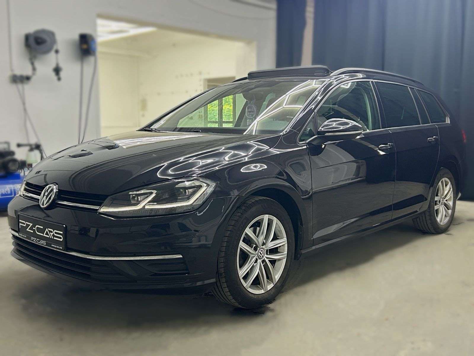 Second hand Volkswagen Golf 2.0