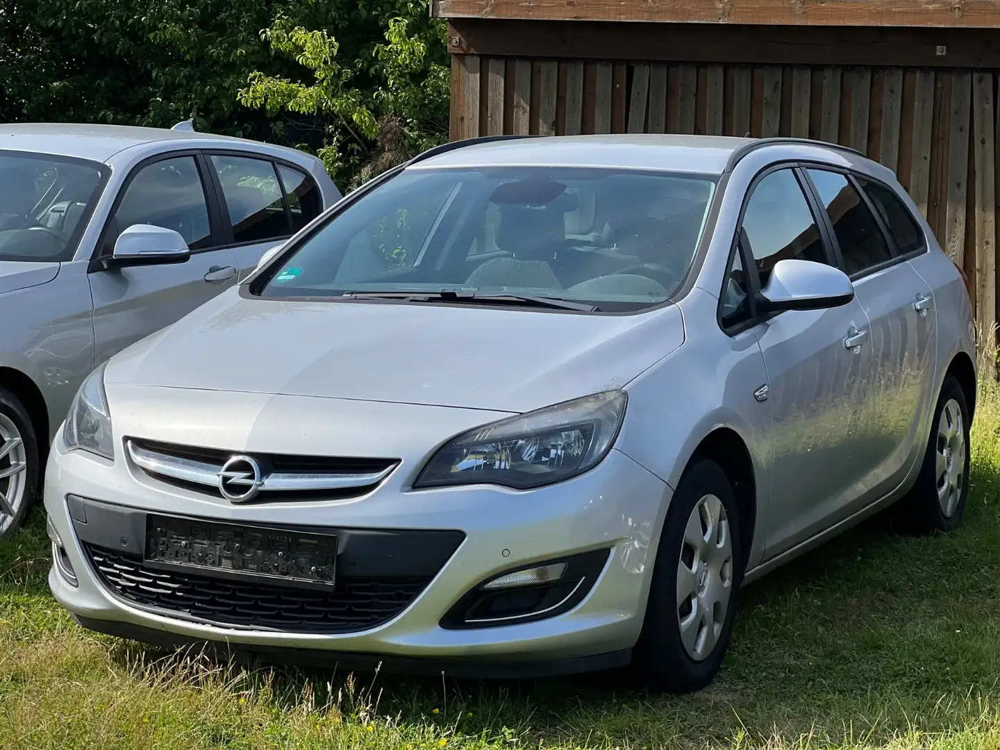 Opel Astra J Sports Tourer Edition Plateado - 1