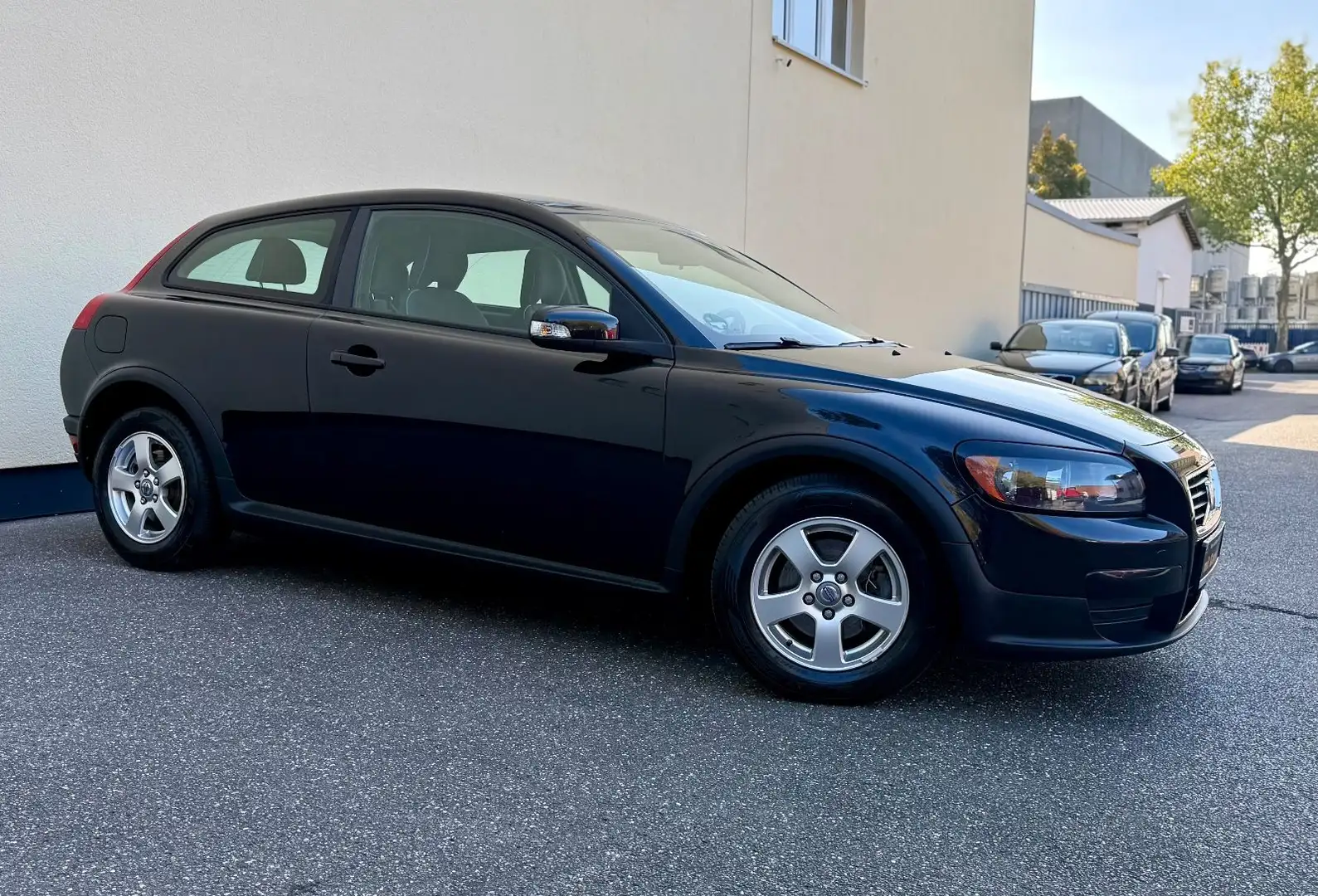 Volvo C30 1.8 F Kinetic KLIMAAUTOM. ALU GARANTIE Schwarz - 1