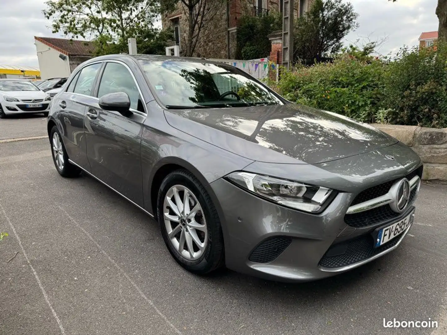 Mercedes-Benz A 180 Mercedes a180 progressive line garantie Gris - 2