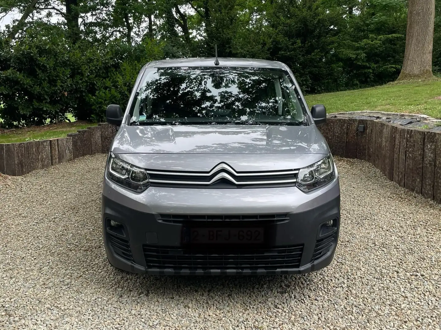 Citroen Berlingo Berlingo 1.5 BlueHDi M Feel S Stříbrná - 1